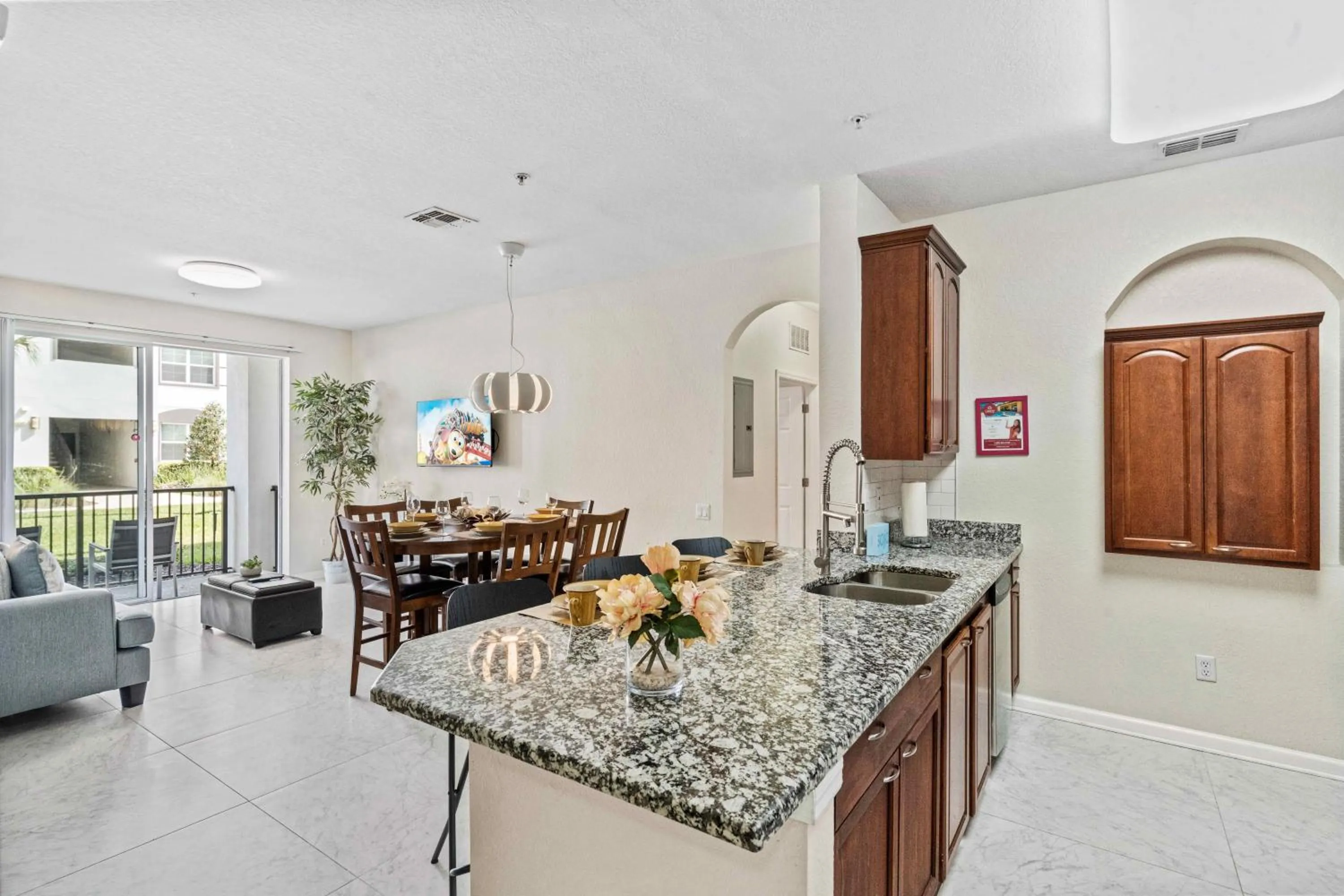 First floor Vista Cay Condo wFREE Resort Access