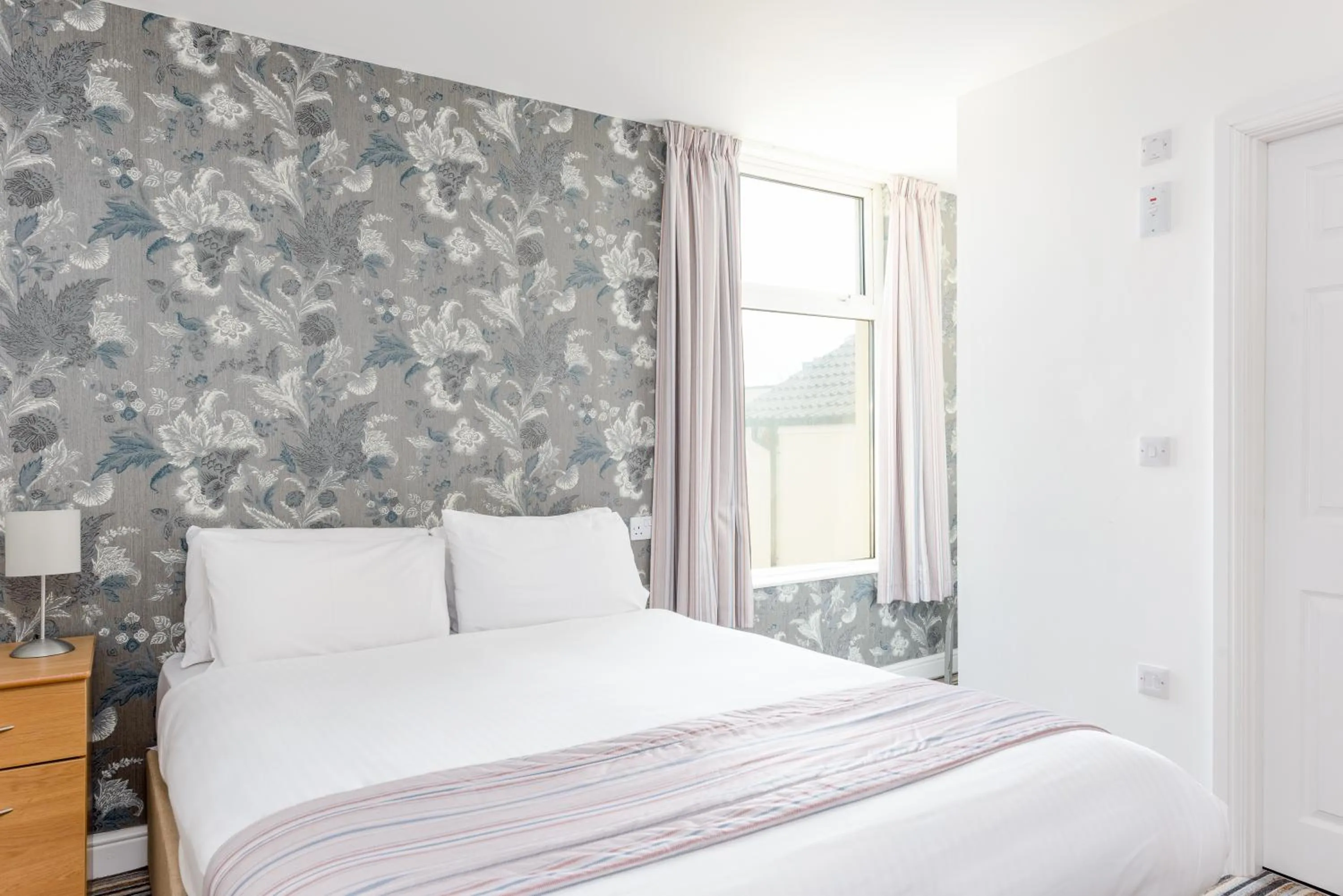 Bed in Hotel Santa Maria - formerly Daishs Blackpool