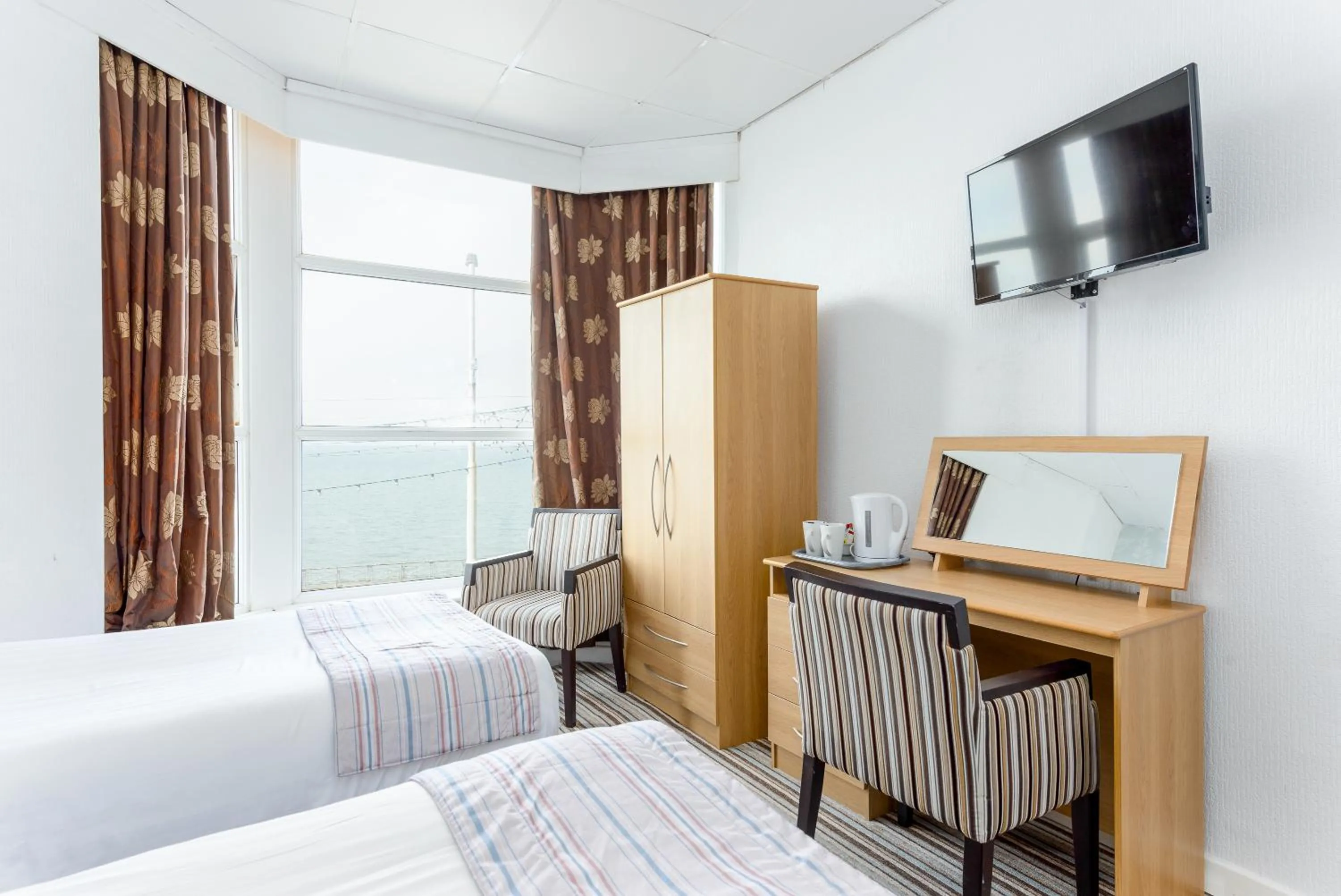 Bed in Hotel Santa Maria - formerly Daishs Blackpool