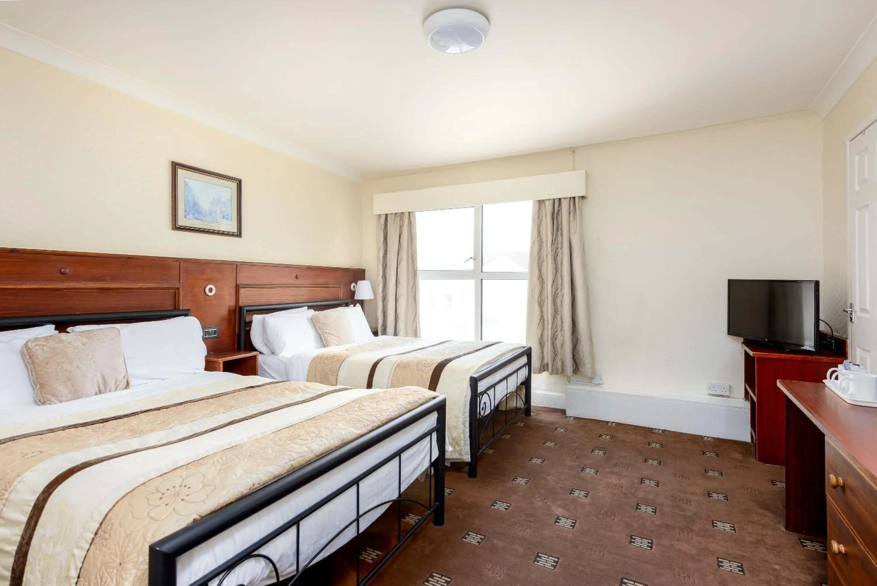 Bed in Hotel Santa Maria - formerly Daishs Blackpool