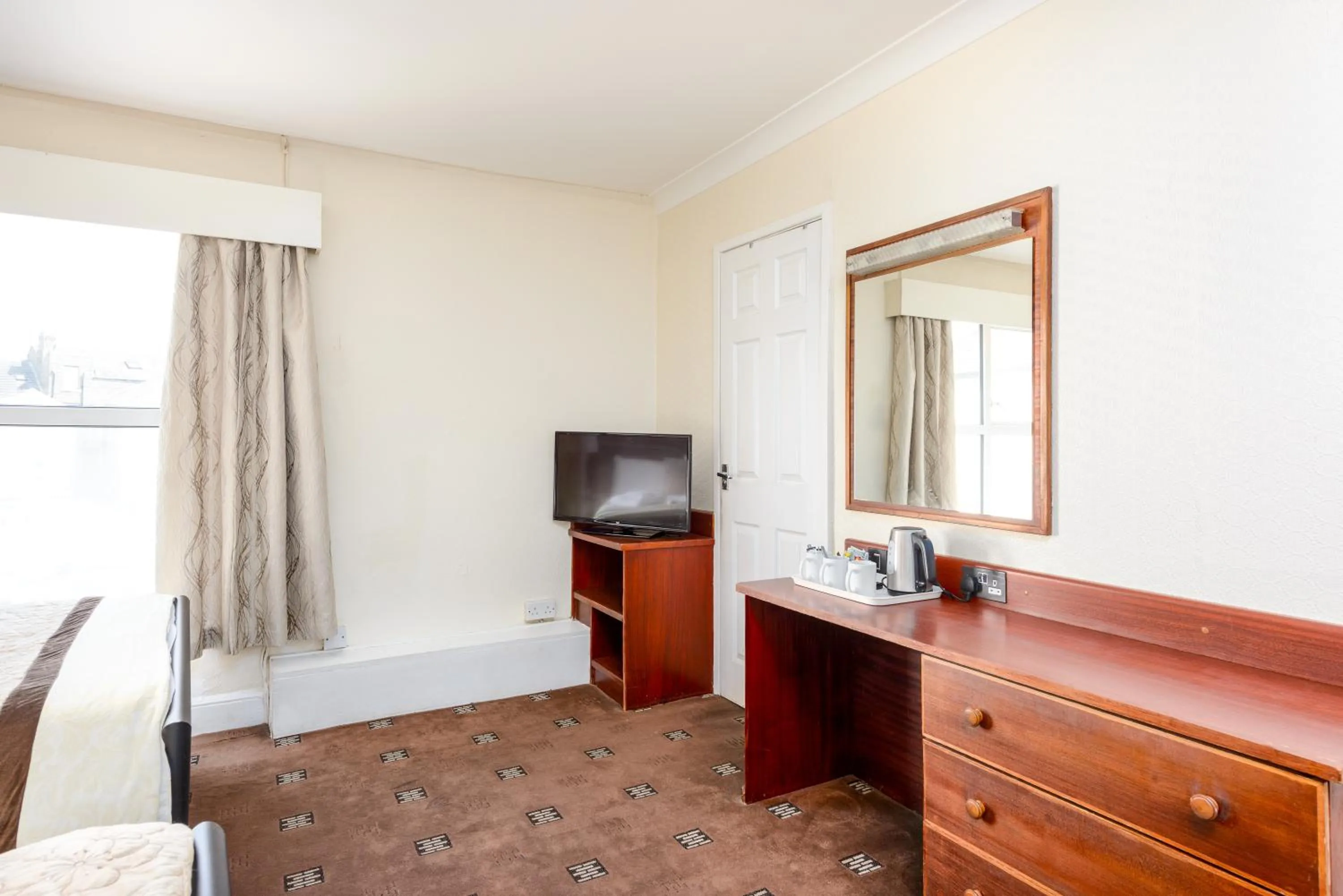 TV and multimedia in Hotel Santa Maria - formerly Daishs Blackpool