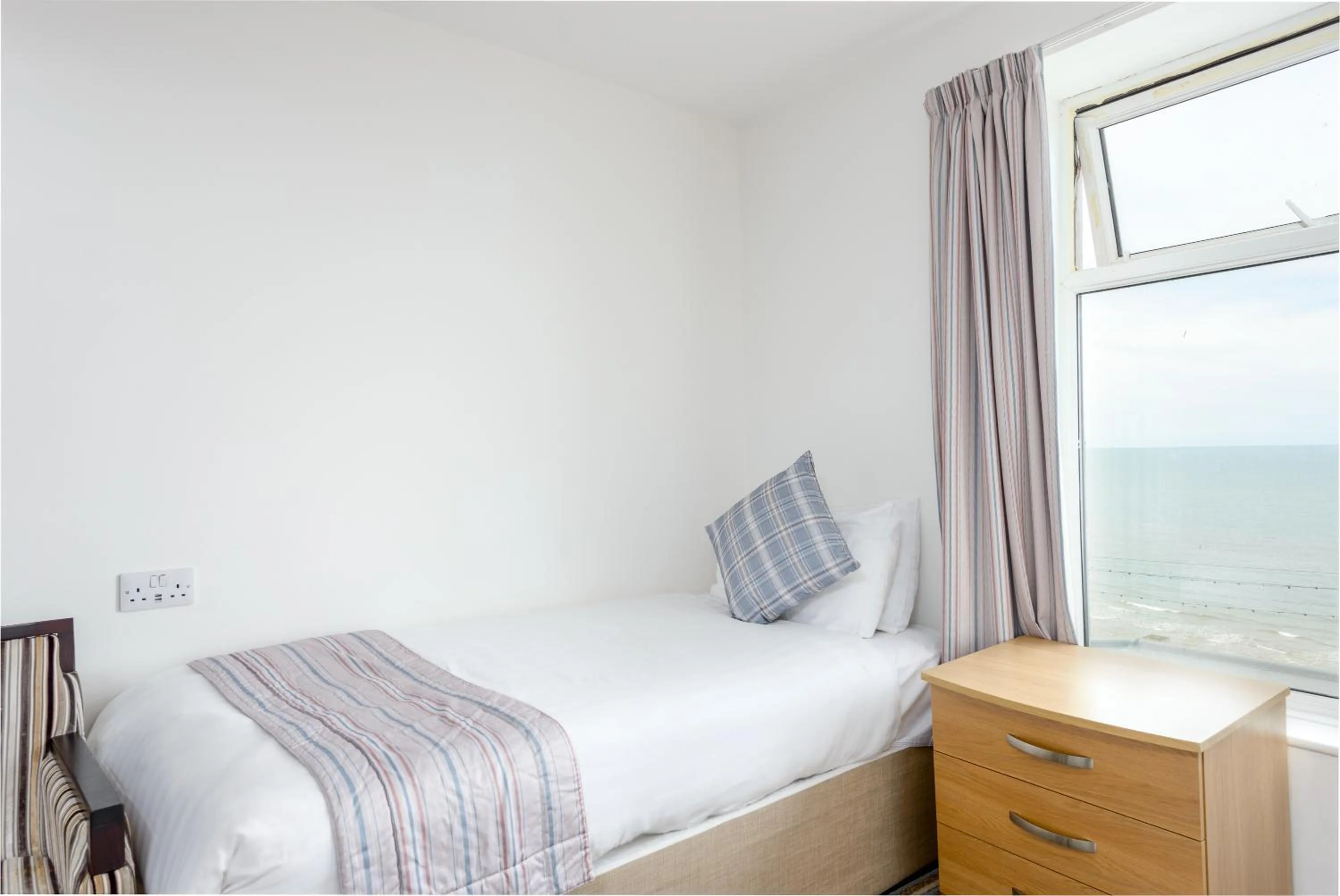 Bed in Hotel Santa Maria - formerly Daishs Blackpool