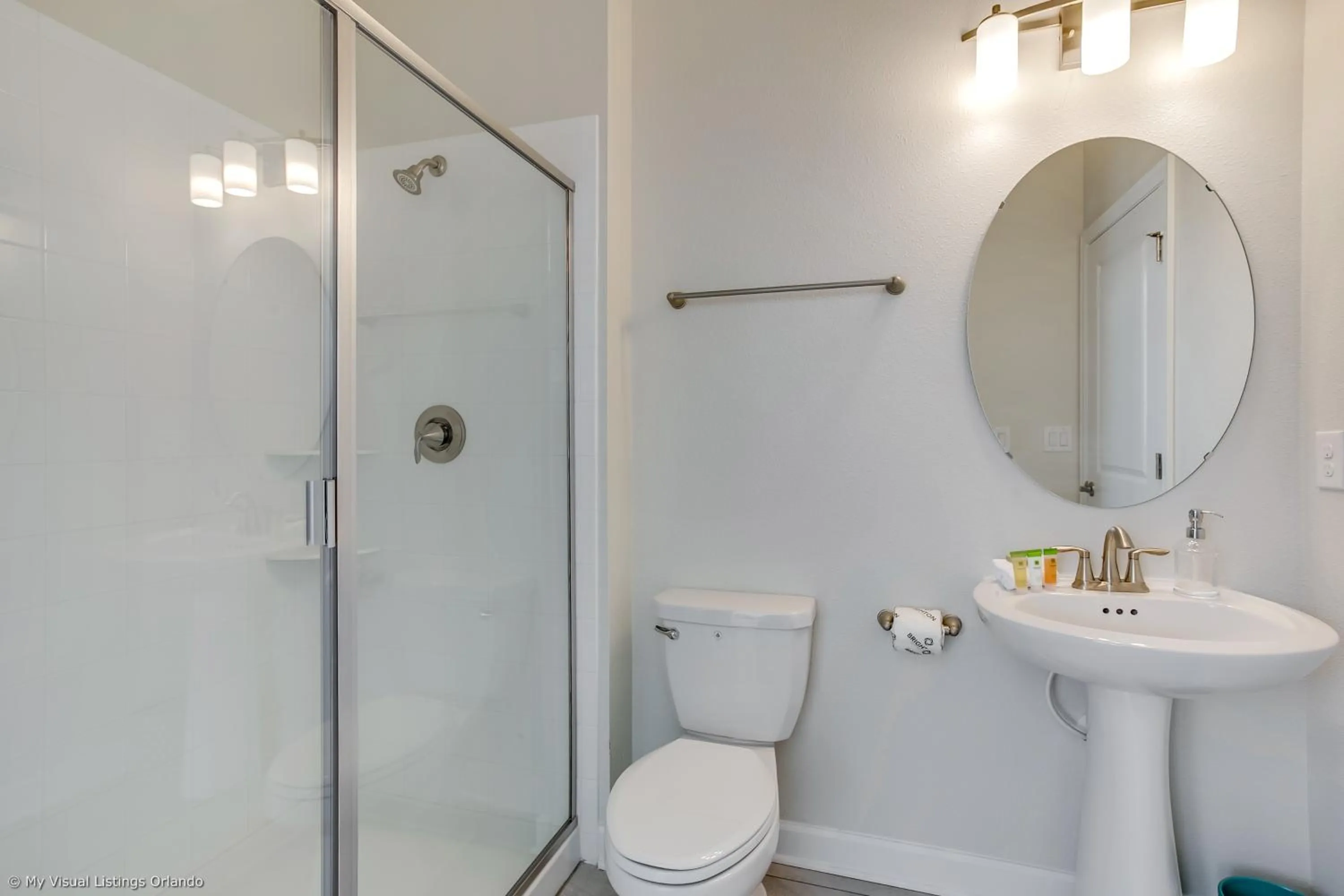 Contemporary Home w Private Pool& Spa