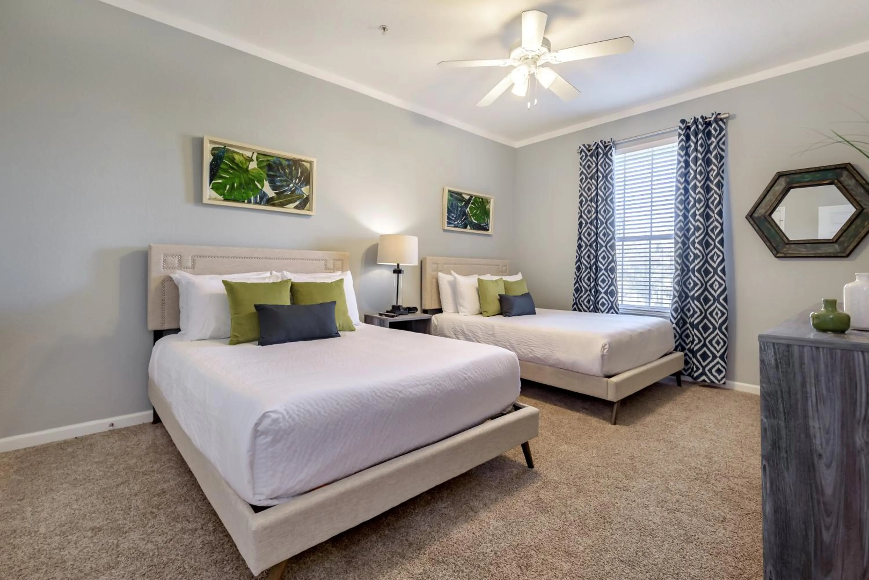 Bed in Beautiful Vista Cay Condo, Near I-Drive