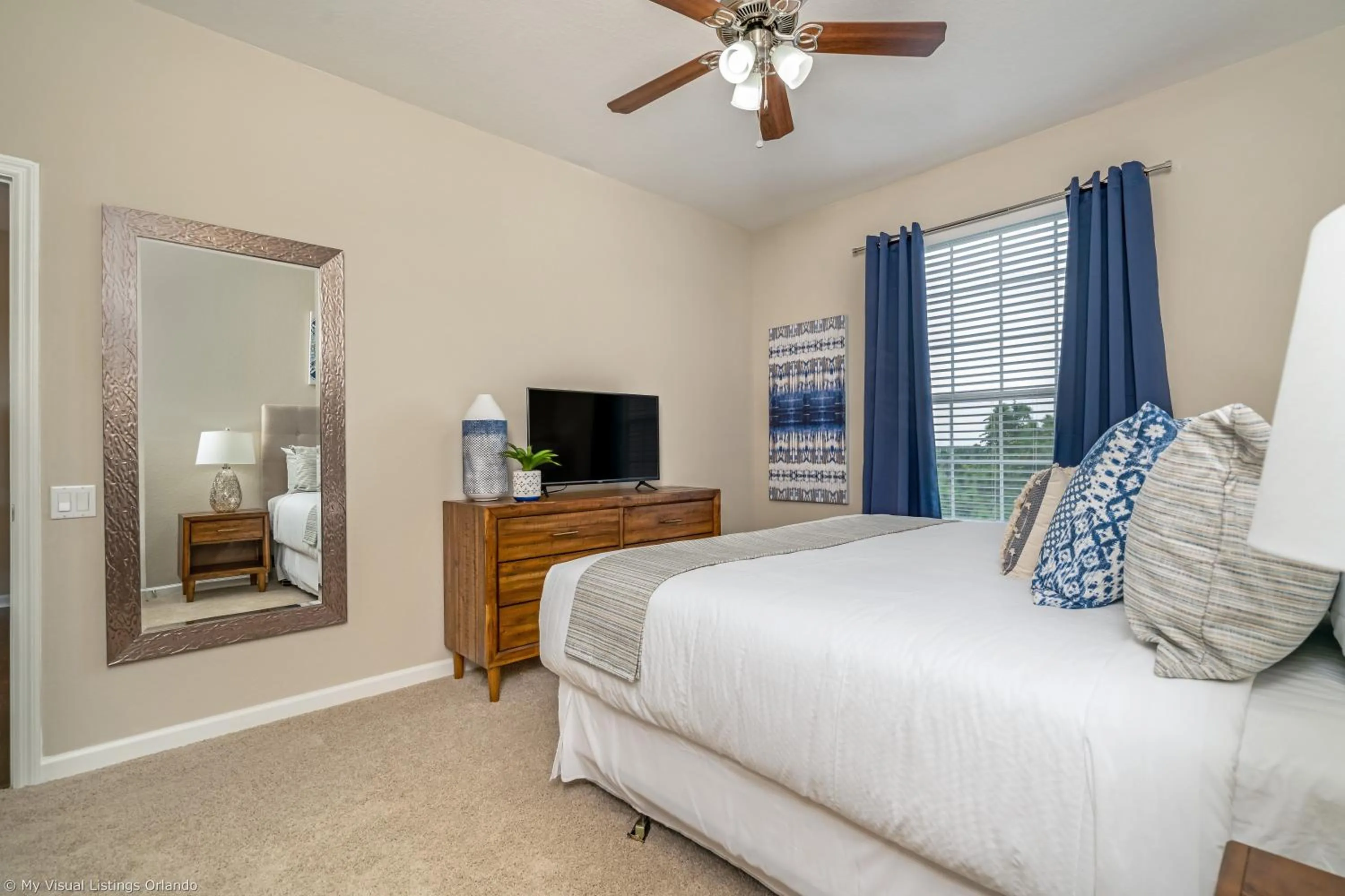 Bed in Breakview Fun & Sun