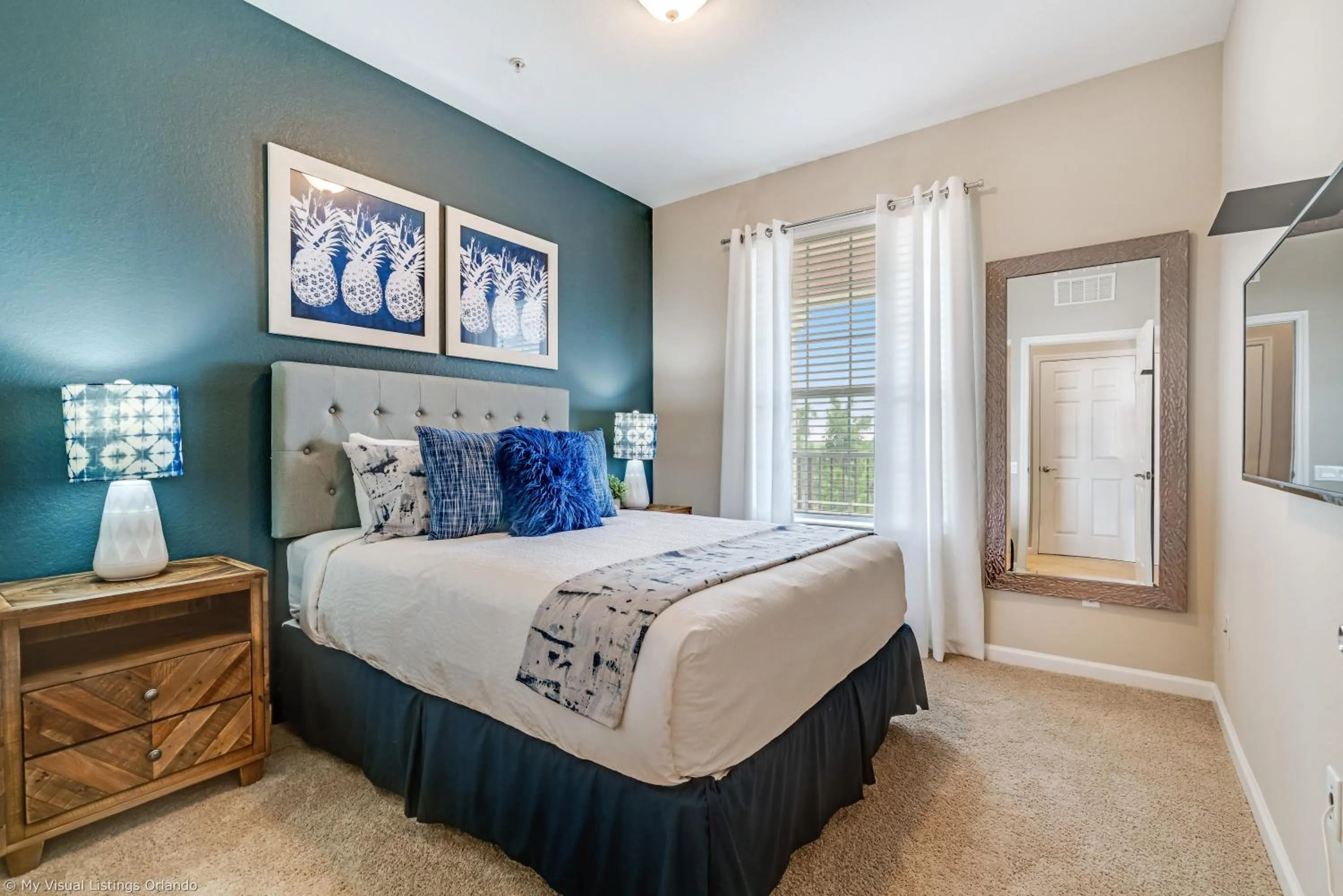 Bed in Breakview Fun & Sun