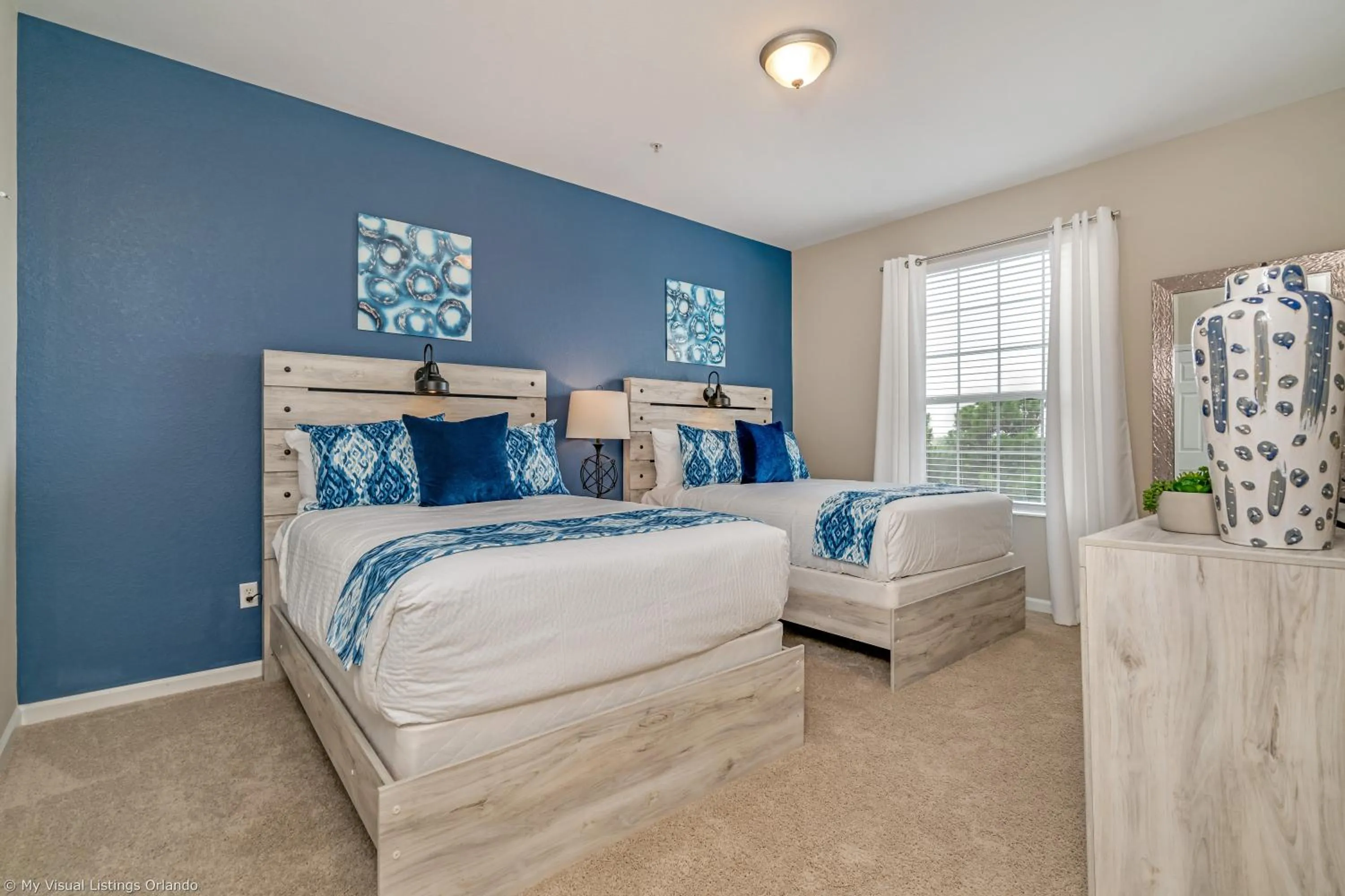 Bed in Breakview Fun & Sun