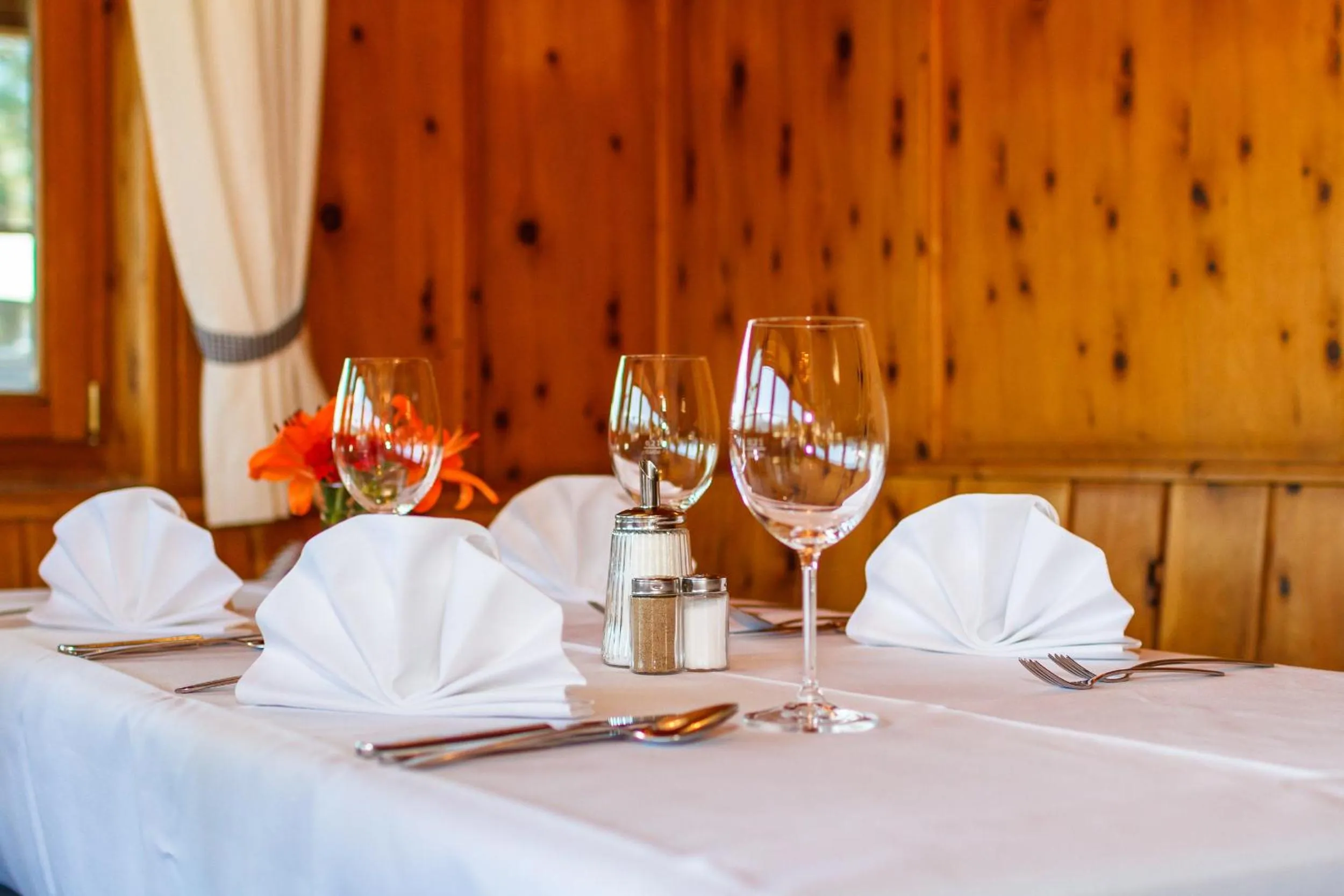 Restaurant/places to eat in Landkomforthotel Panorama & Restaurant Bella Vista