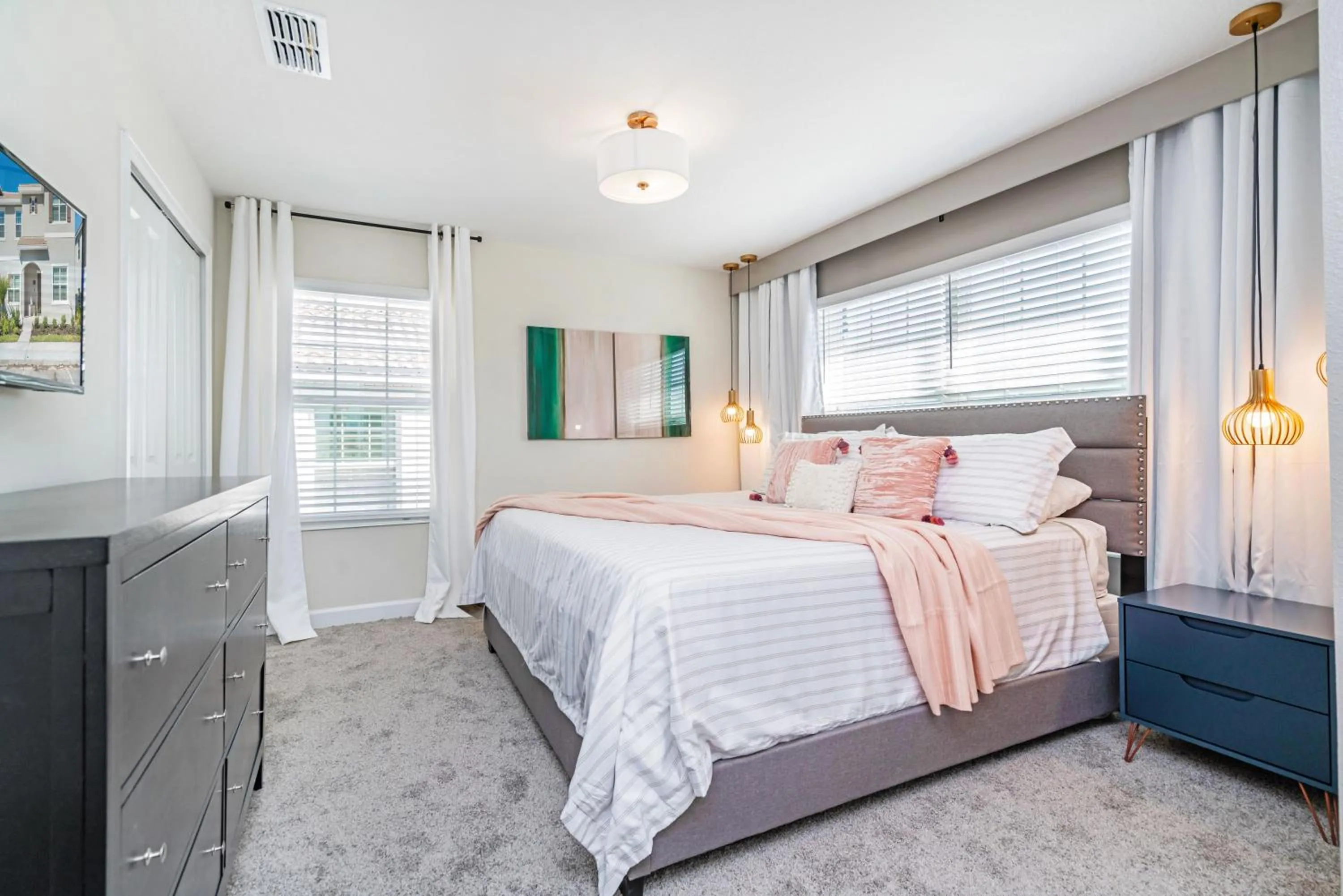 Bed in Beautiful Modern Home wPrivate Pool Near WDW