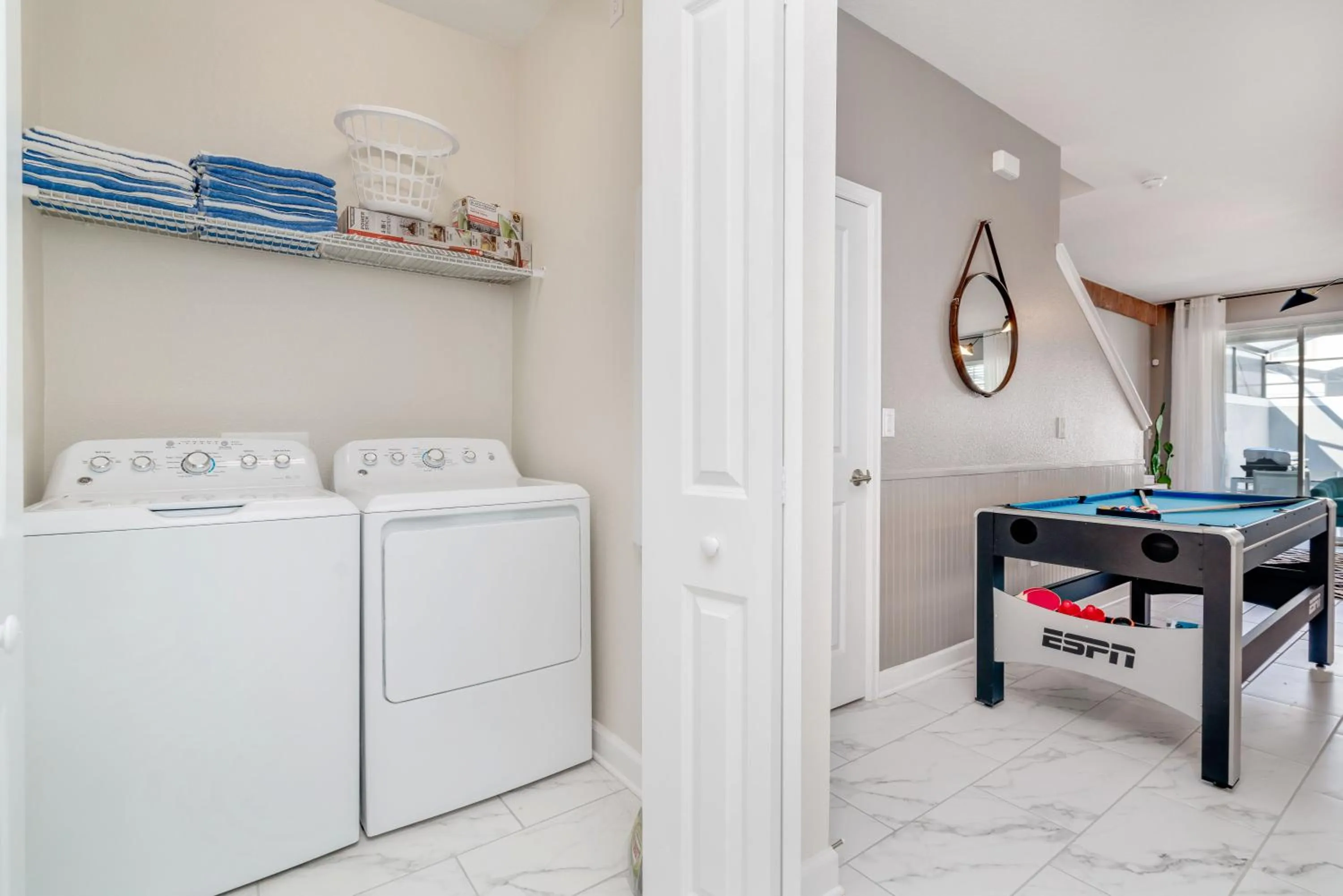 Beautiful Modern Home wPrivate Pool Near WDW