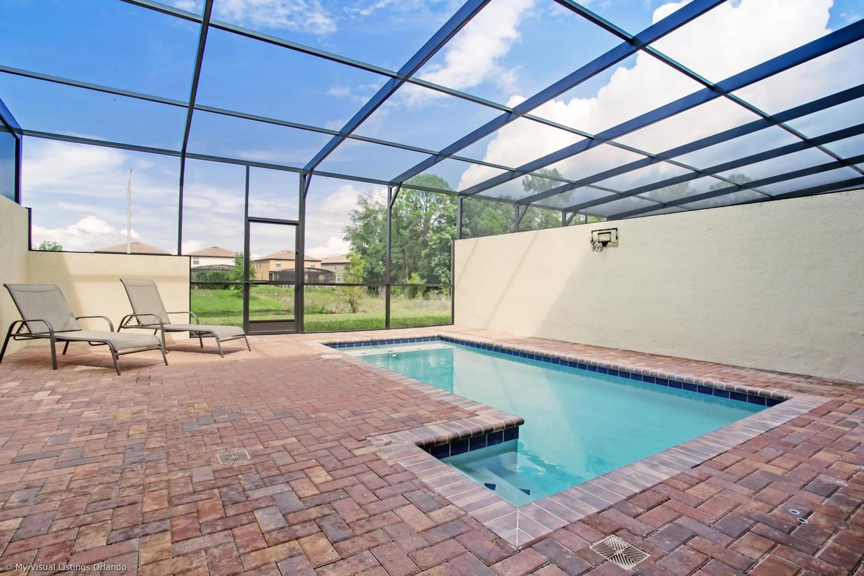 Beautiful Townhome wPrivate Pool 7 mi to Disney