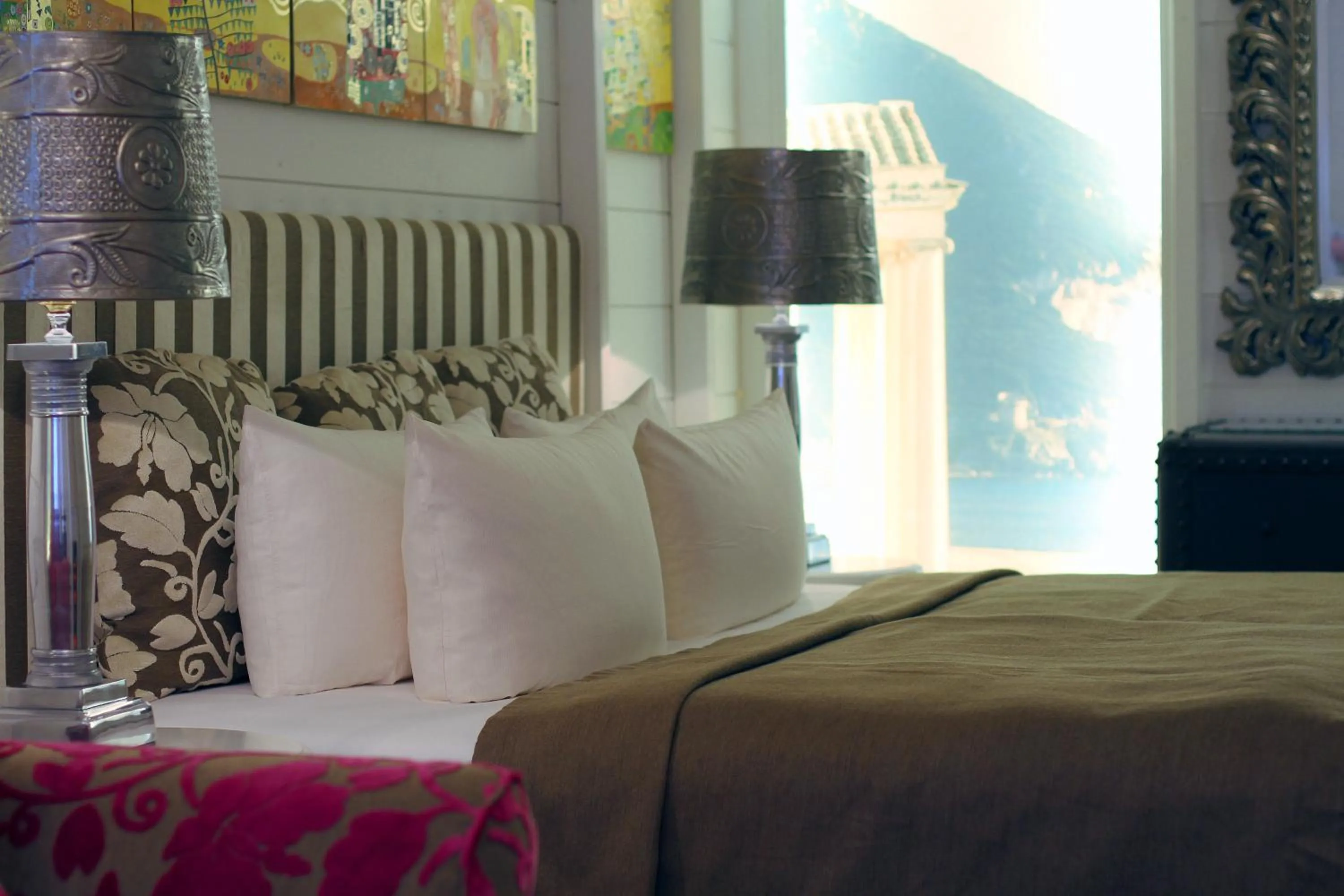 Photo of the whole room, Bed in ackselhaus & blue Home