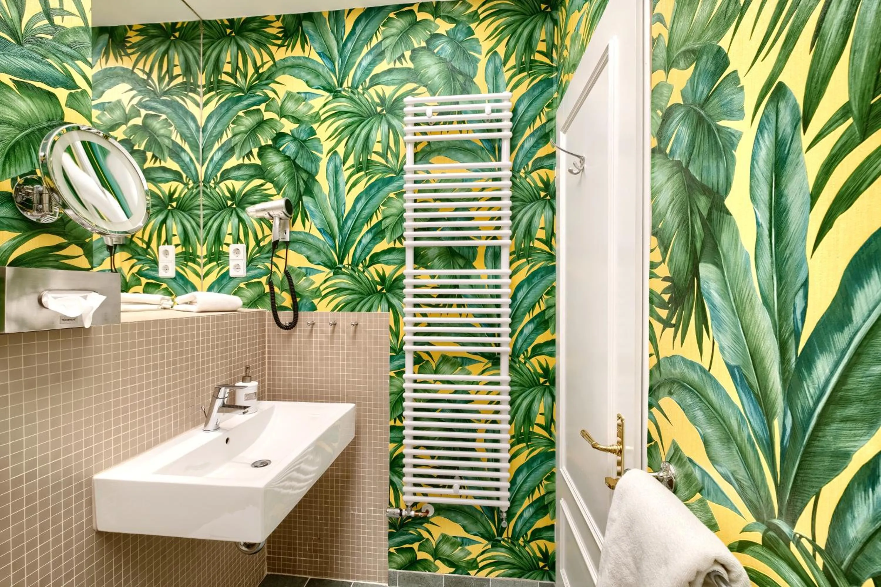 Bathroom in ackselhaus & blue Home