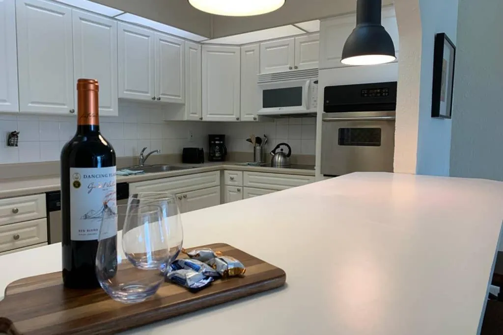 Kitchen or kitchenette in Beautiful Apartment Steps Away from the Beach