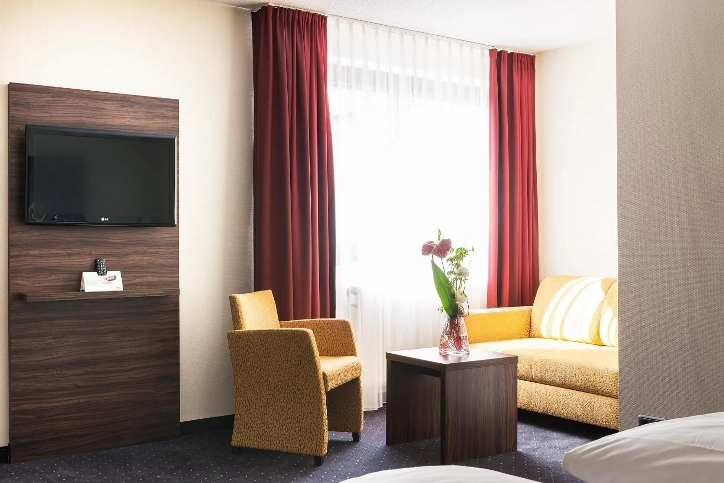 Junior Suite - single occupancy in Adler Hotel & Restaurant Groß-Gerau Junior Suite - single occupancy in Adler Hotel & Restaurant Groß-Gerau