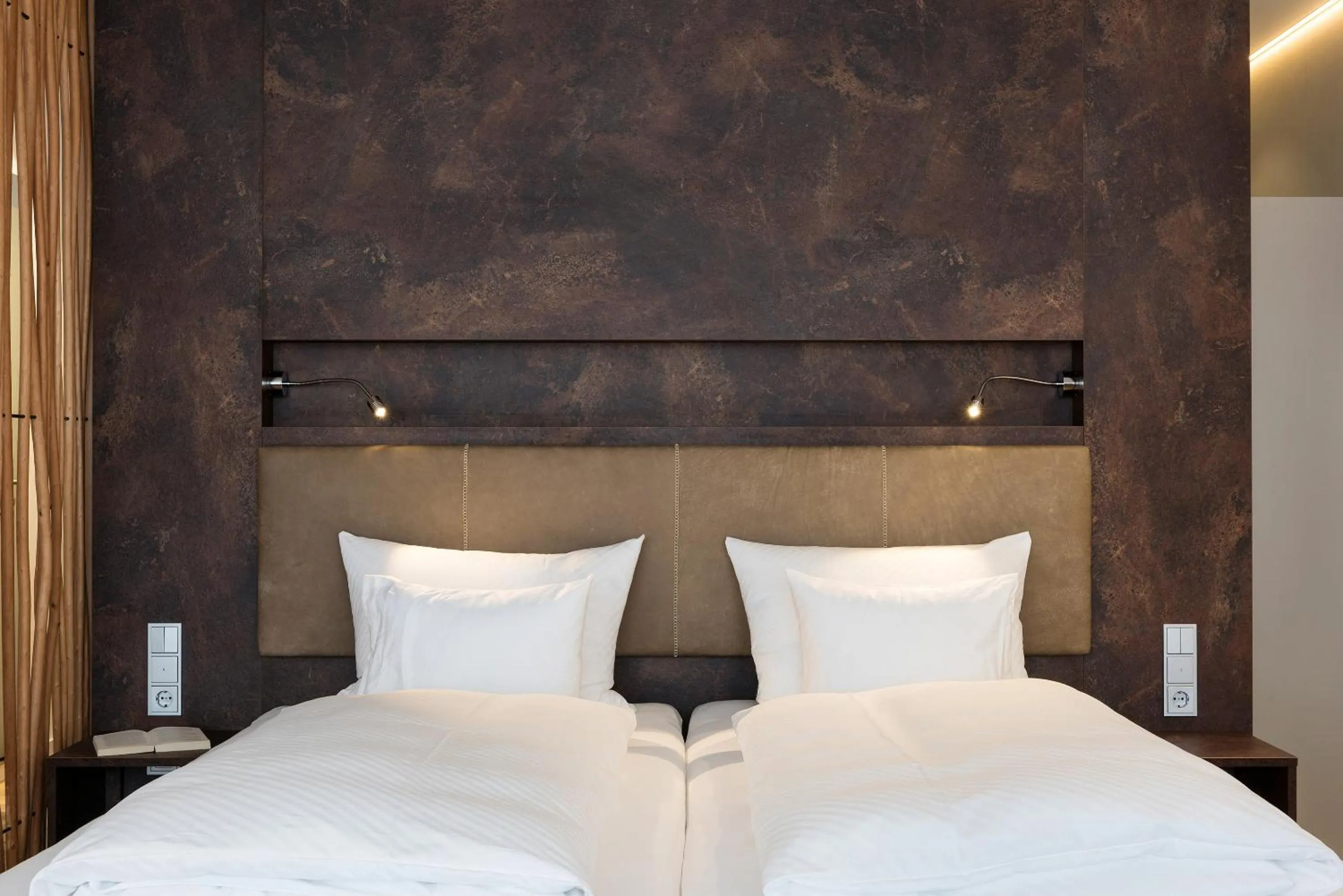 Bed in Landhotel Weißes Roß