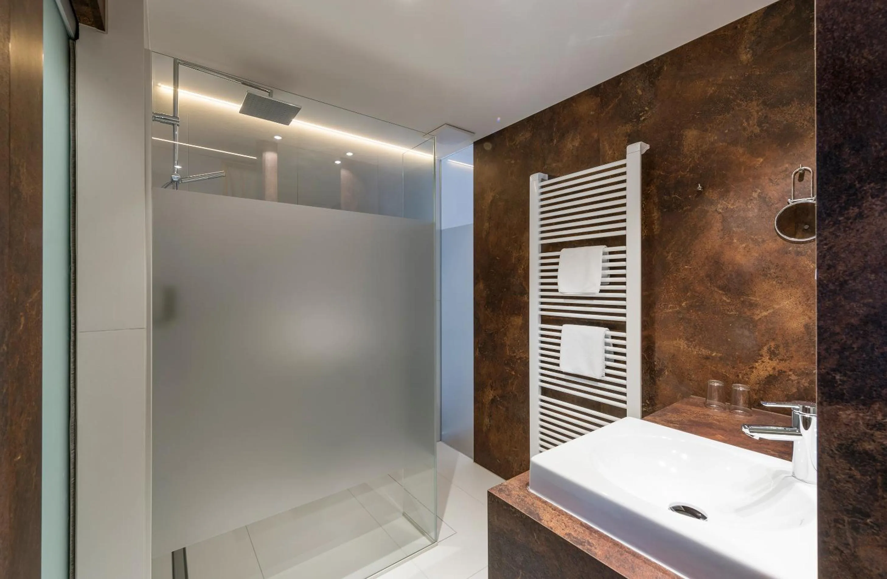 Bathroom in Landhotel Weißes Roß