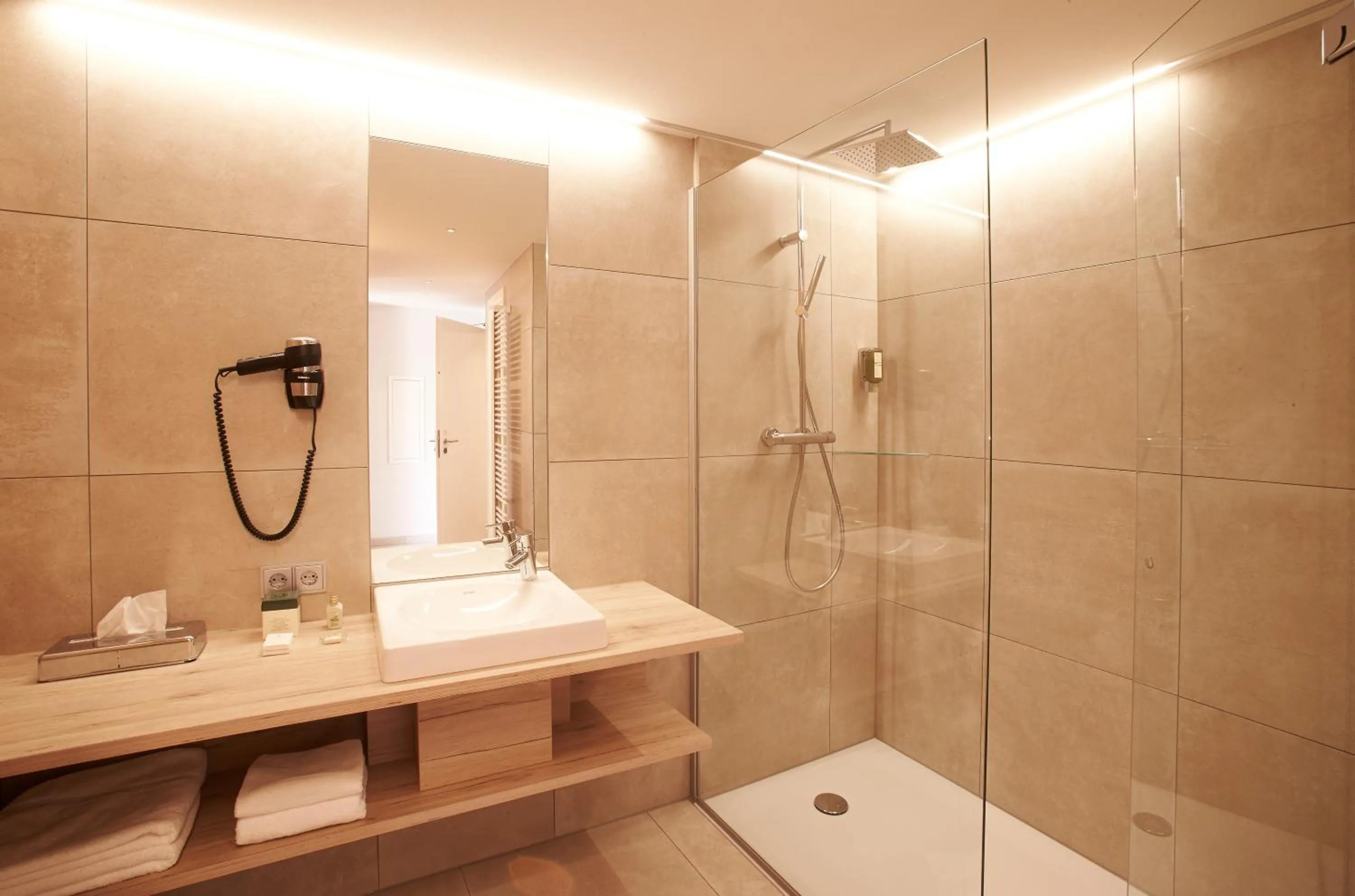 Shower in Landhotel Weißes Roß