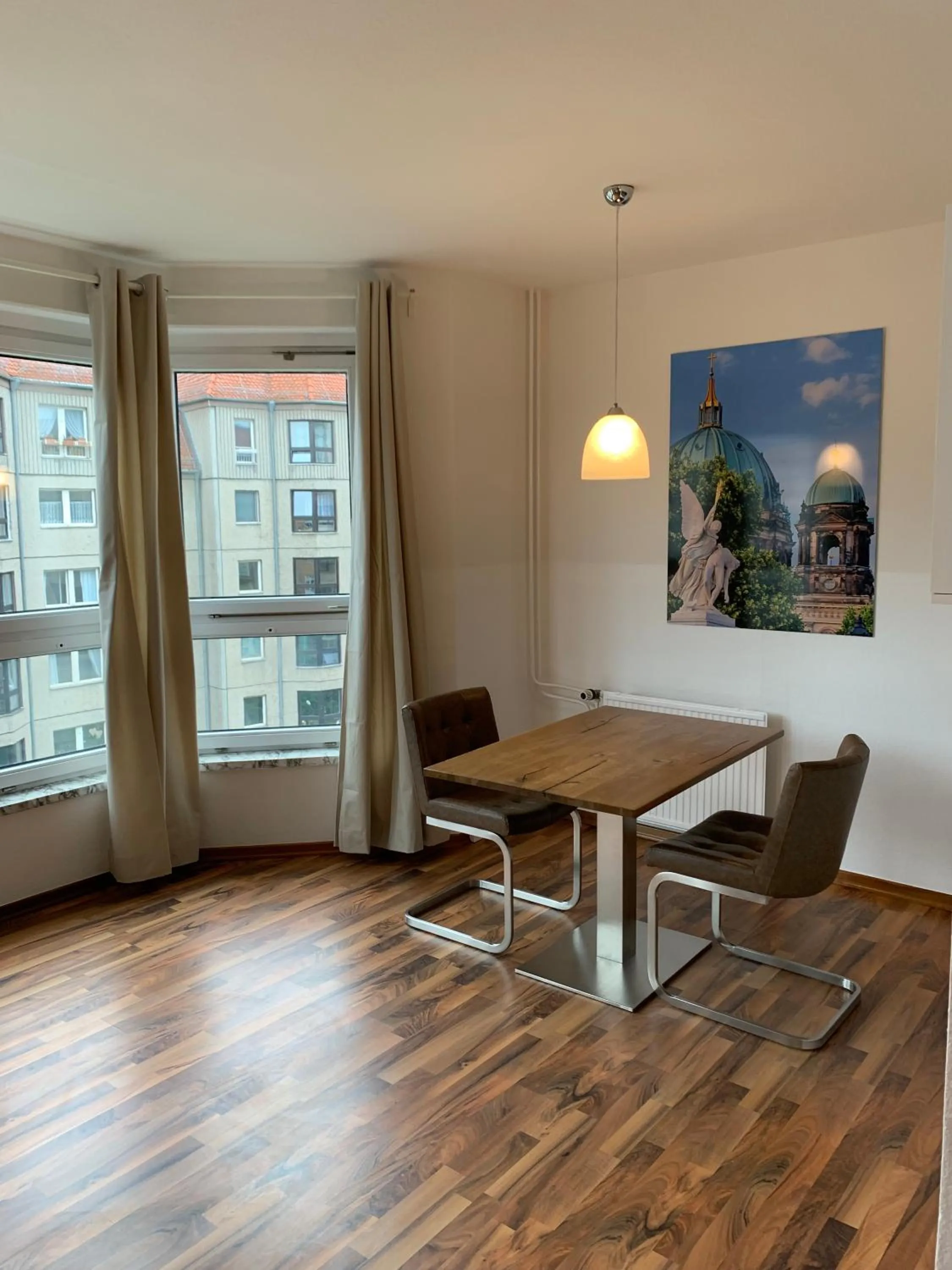 Dining area in Apartments am Brandenburger Tor