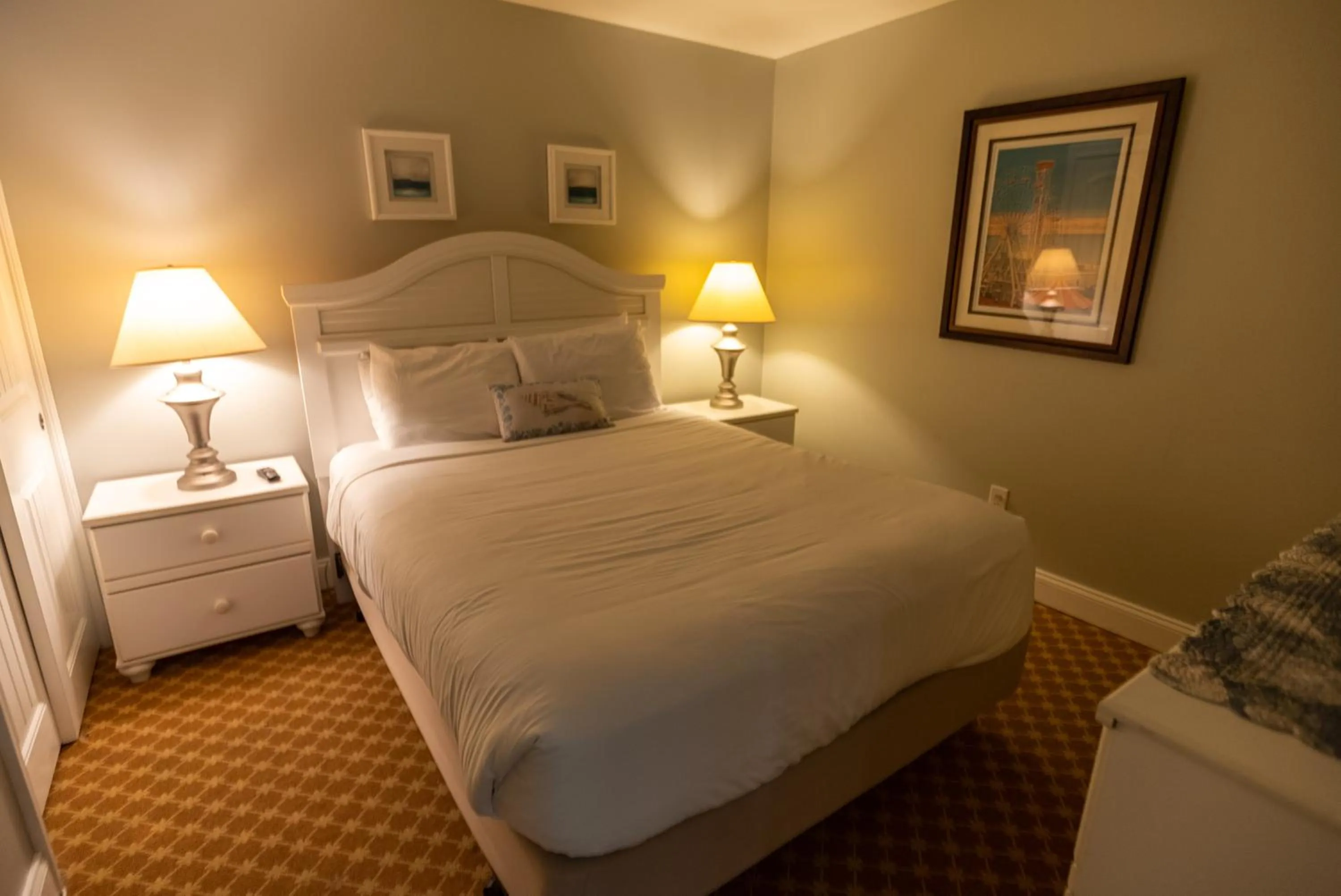 Bed in The Flanders Hotel