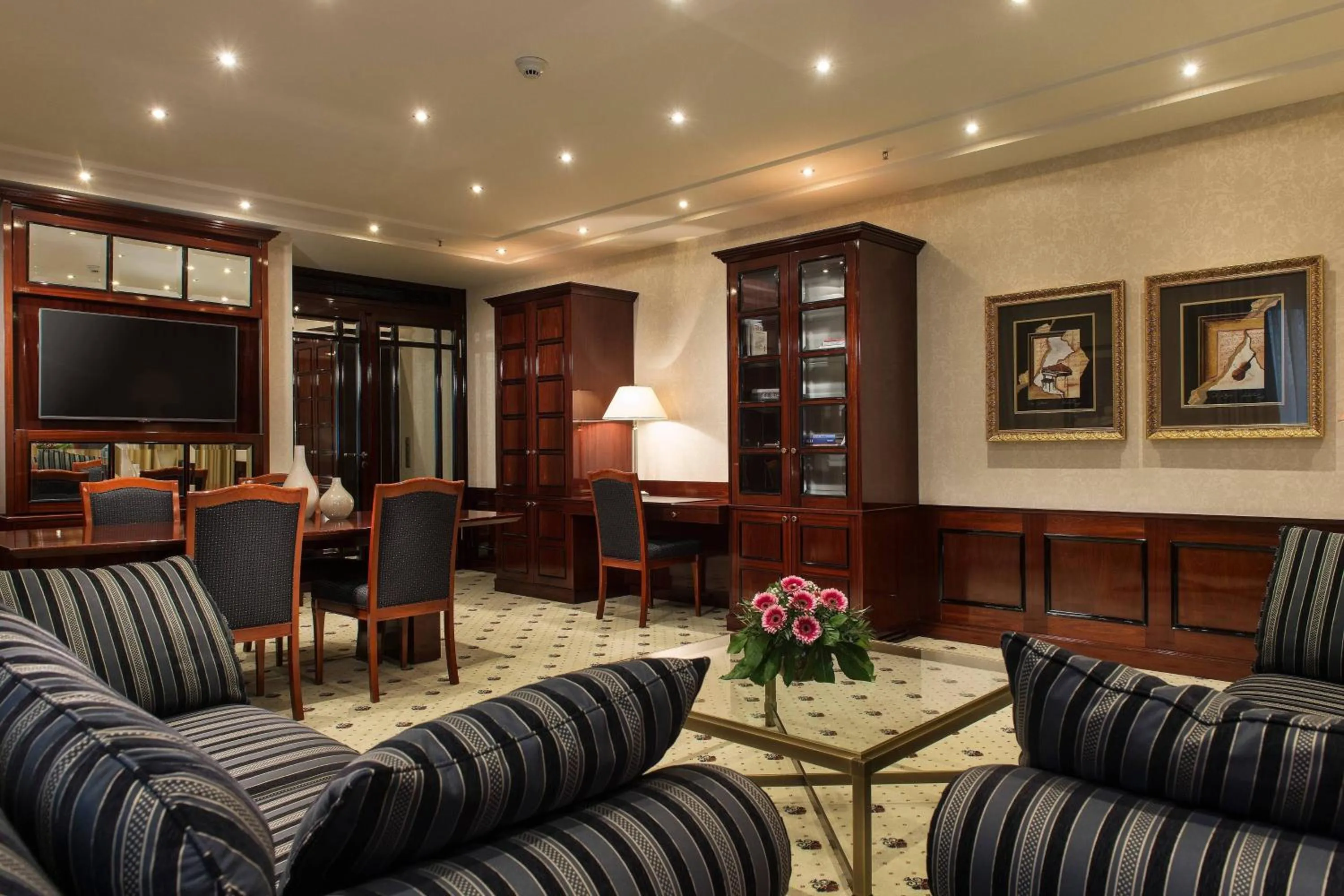 Photo of the whole room in JW Marriott Hotel Berlin