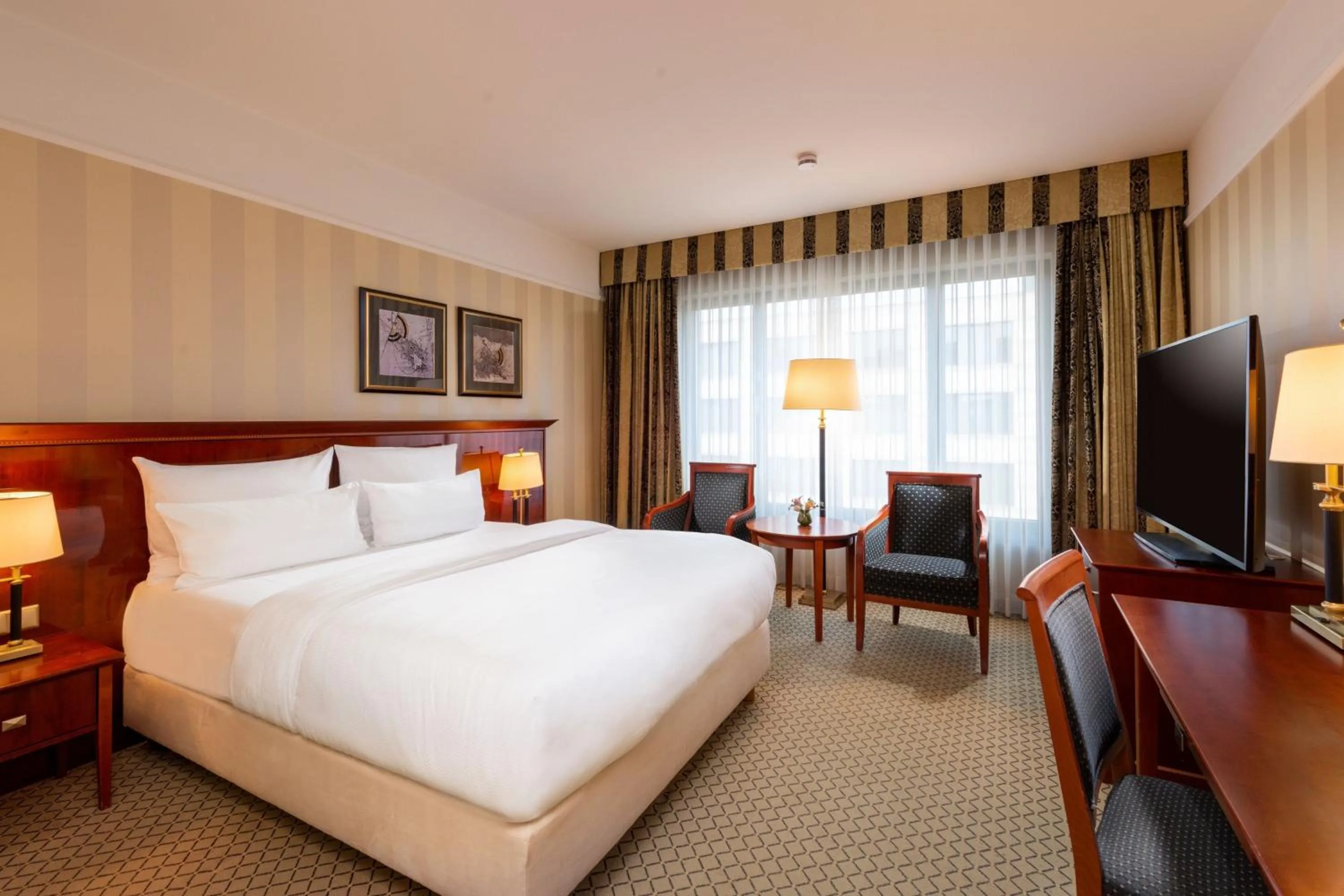 Photo of the whole room, Bed in JW Marriott Hotel Berlin