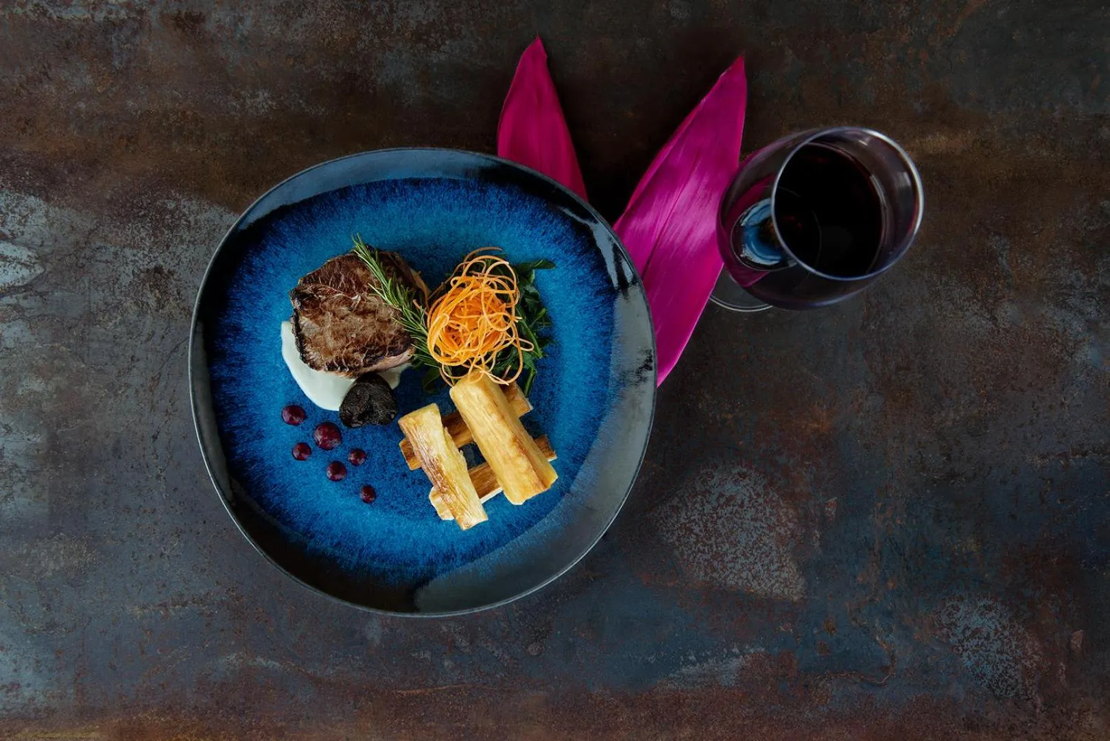 Restaurant/places to eat in River Garden Hotel + Suites