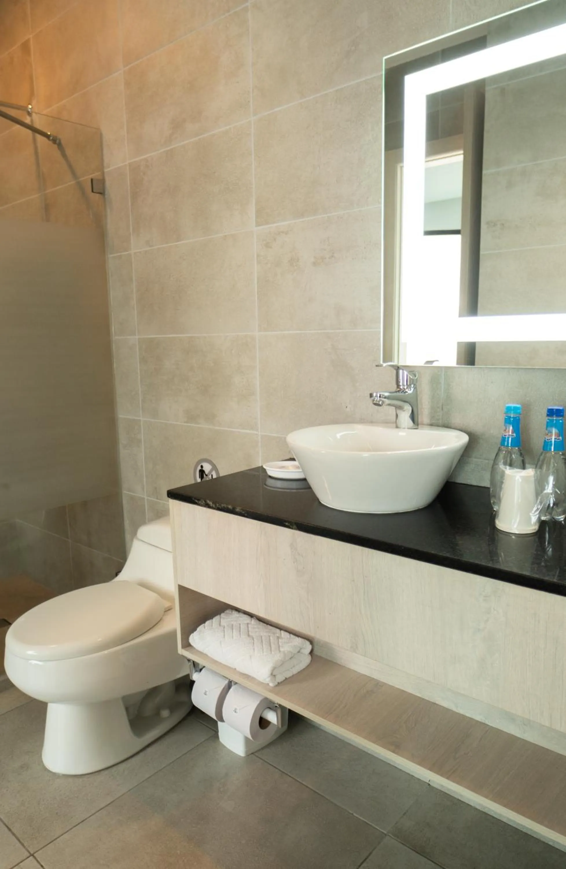 Bathroom in DoubleTree by Hilton Guayaquil