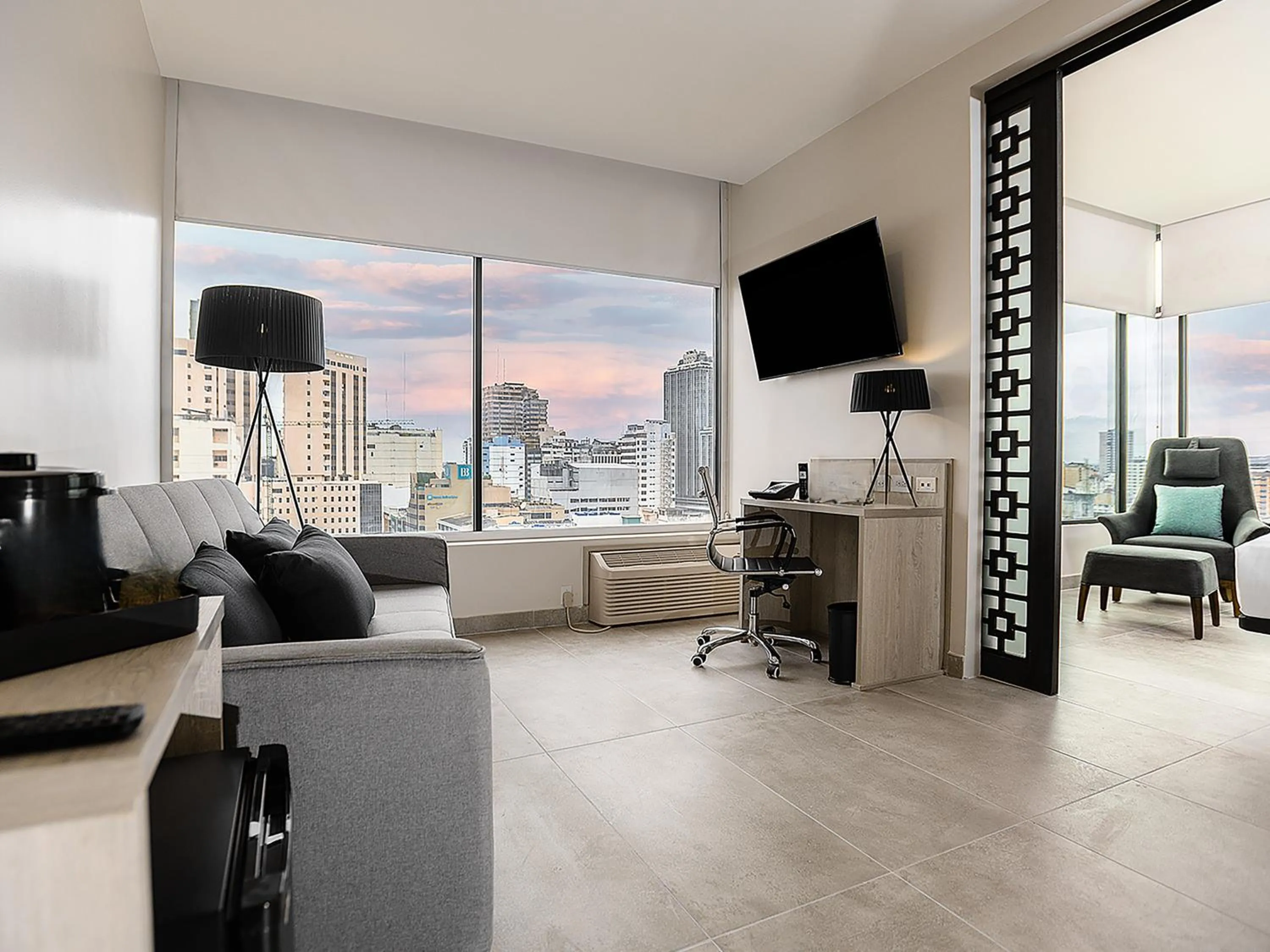 Seating area in DoubleTree by Hilton Guayaquil