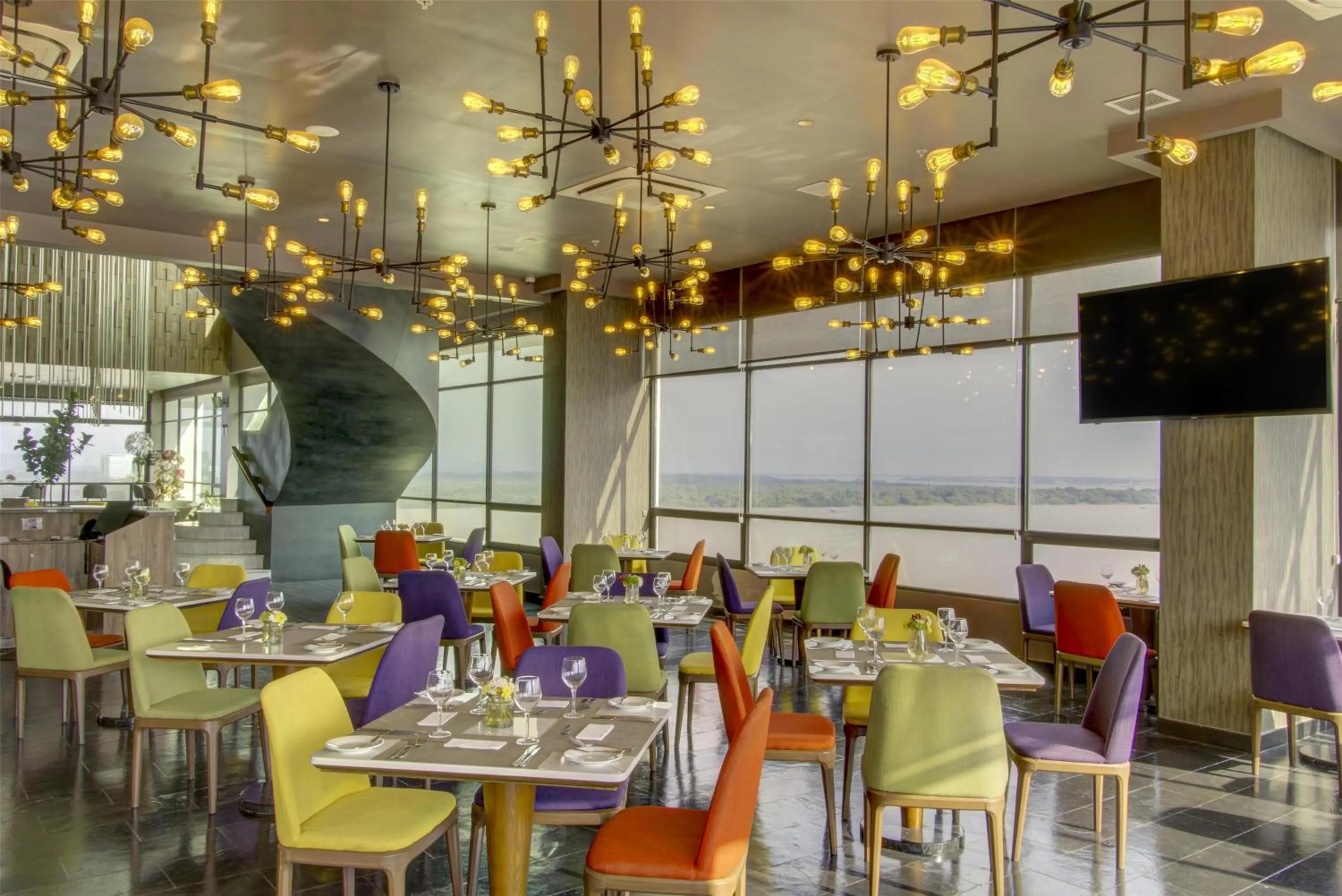Restaurant/places to eat in DoubleTree by Hilton Guayaquil