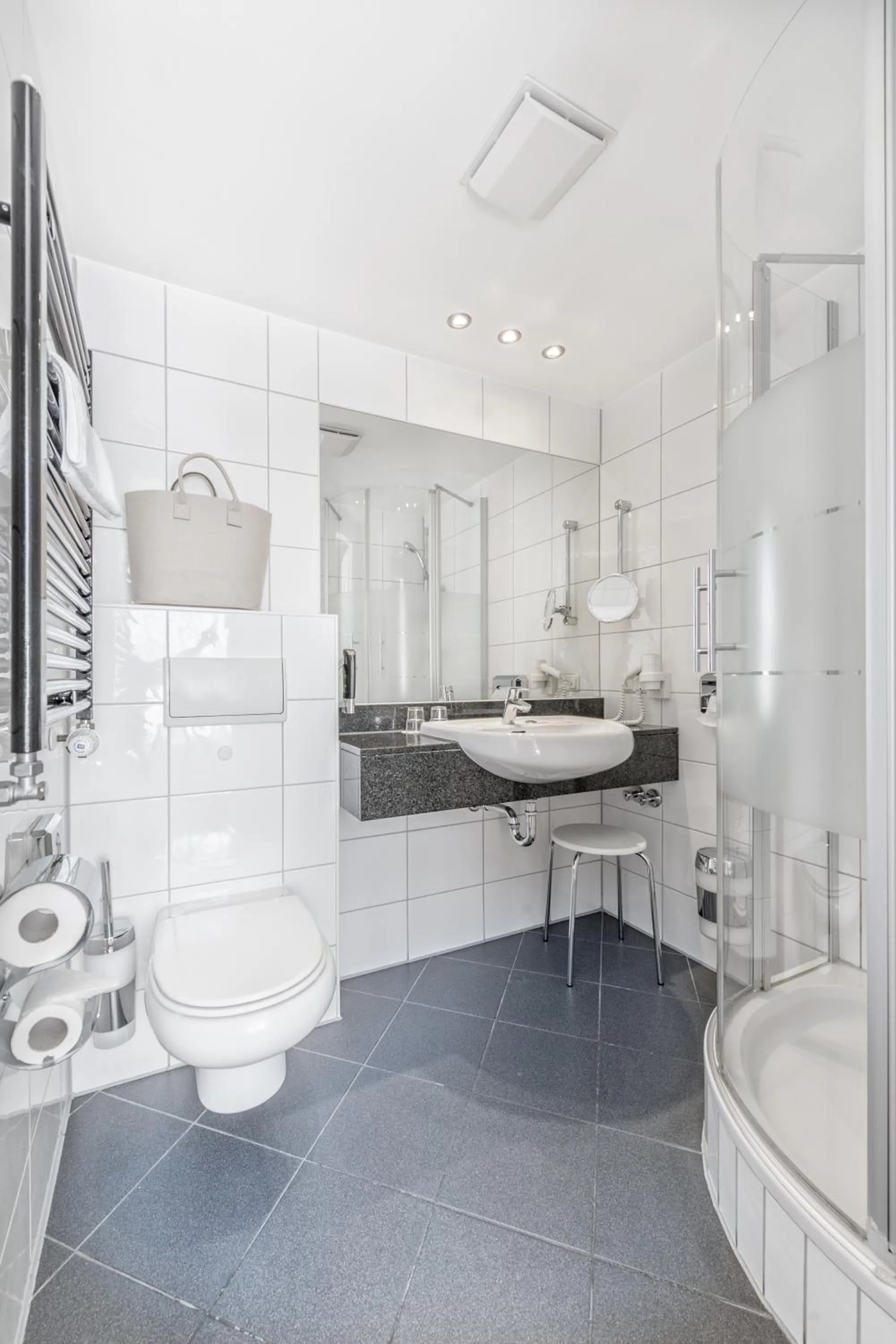 Toilet in Apart Hotel Haveltreff