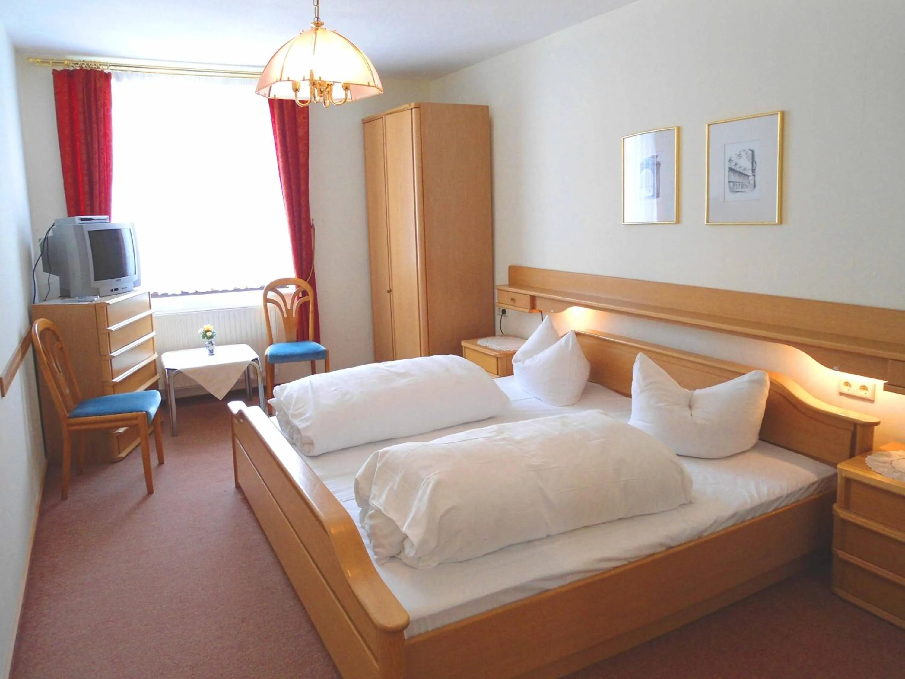 Photo of the whole room, Bed in Hotel Krone