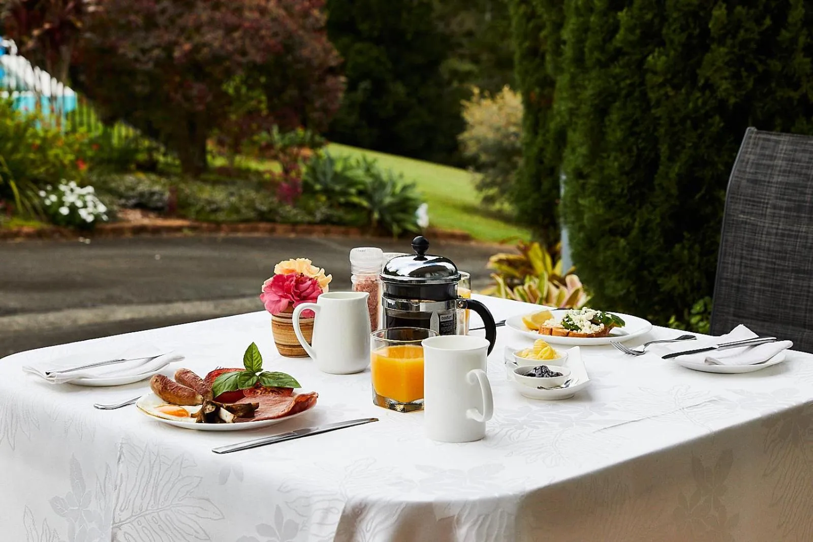 Breakfast in A view of Mount Warning