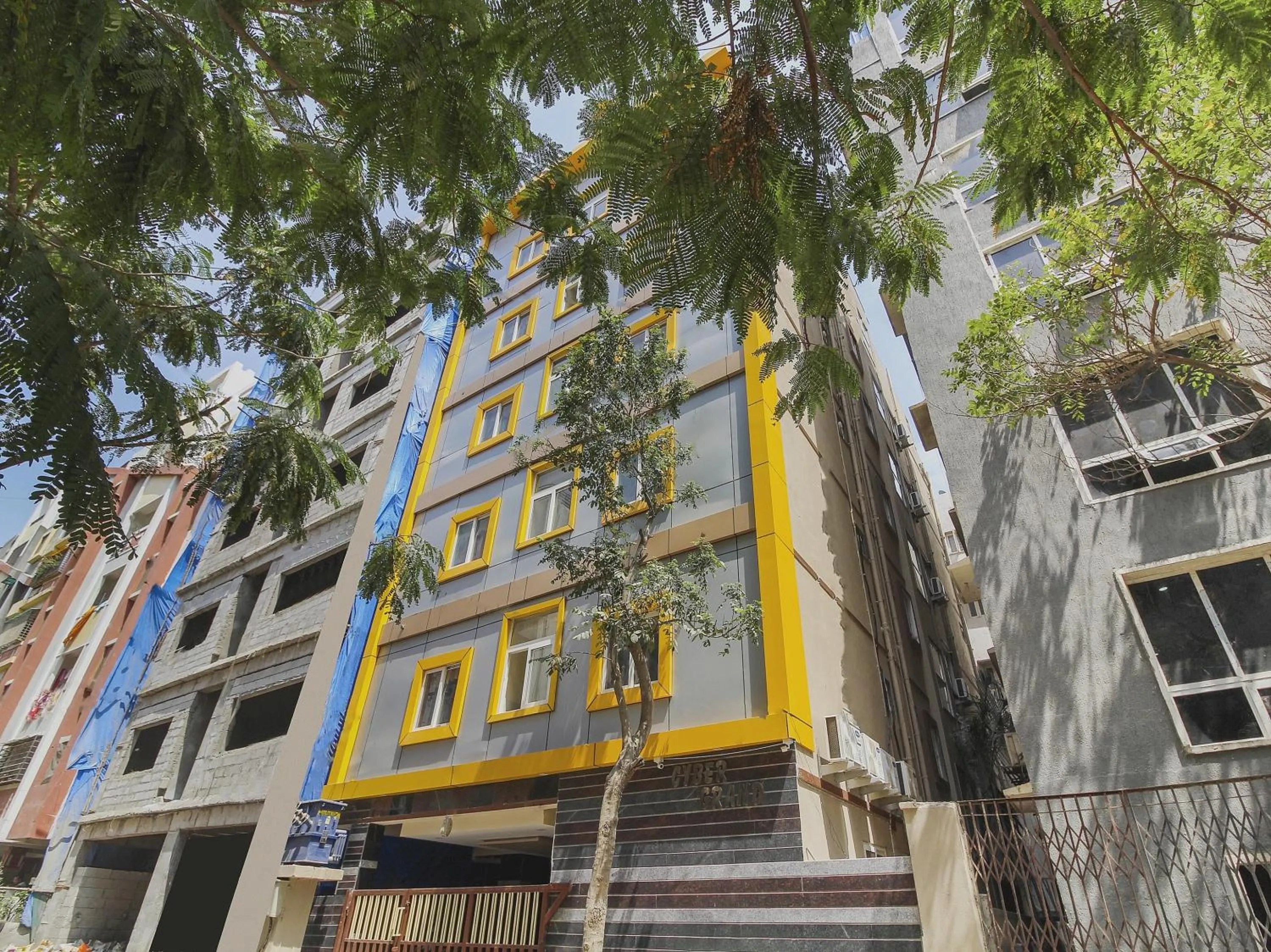 Facade/entrance in Super Hotel O New Cyber Grand Madhapur