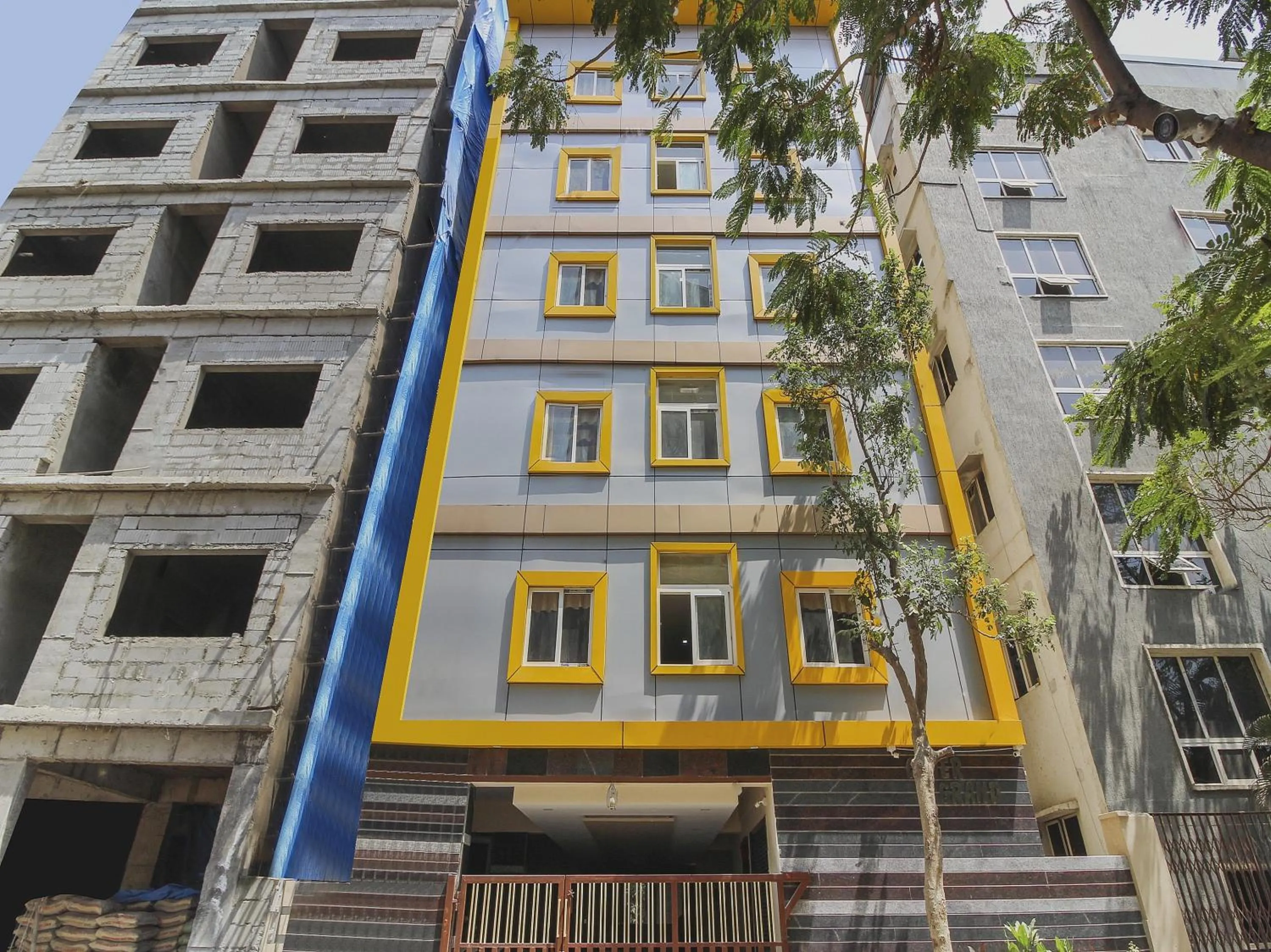 Facade/entrance in Hotel O New Cyber Grand Madhapur