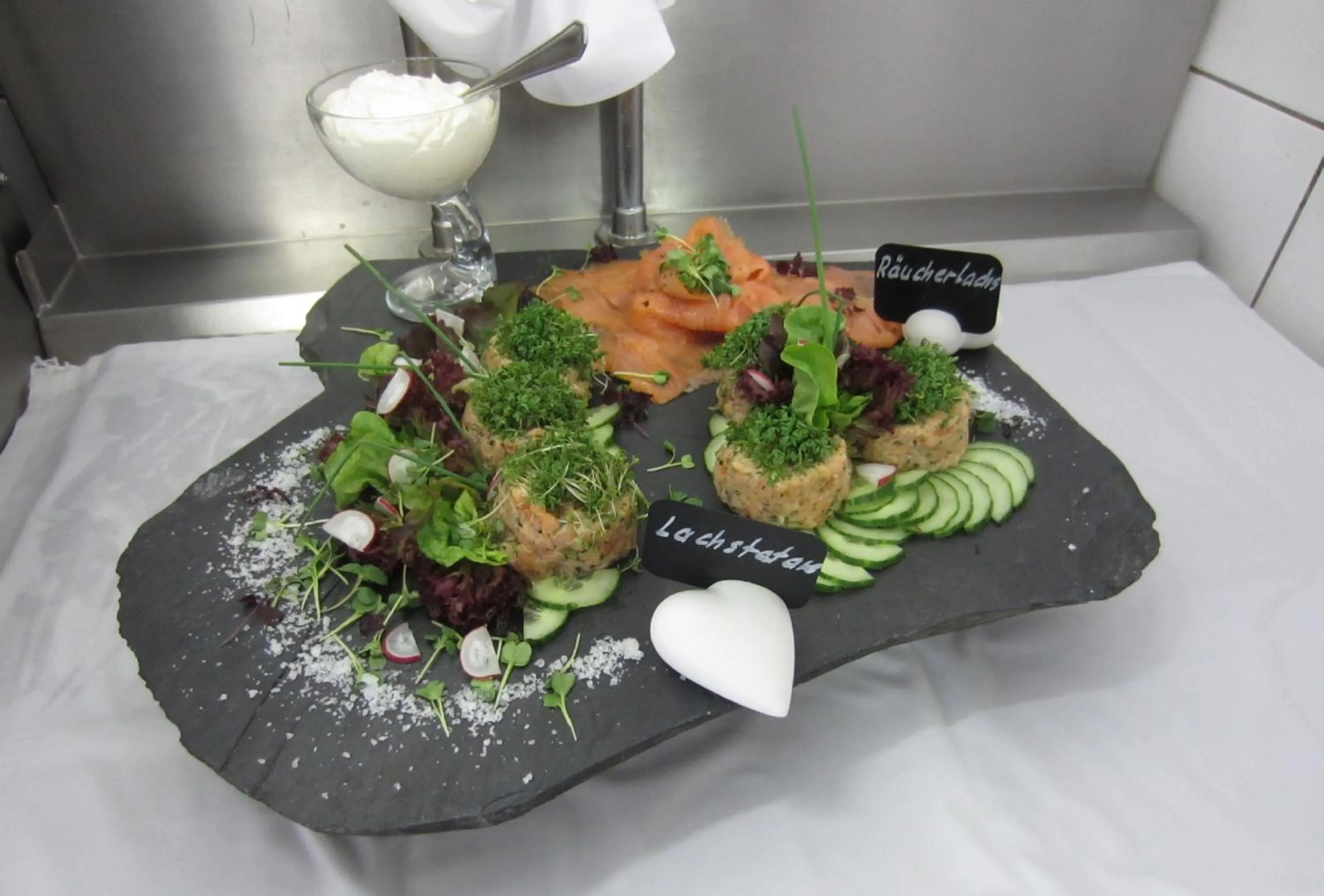 Restaurant/places to eat in Diamanthotel Idar-Oberstein