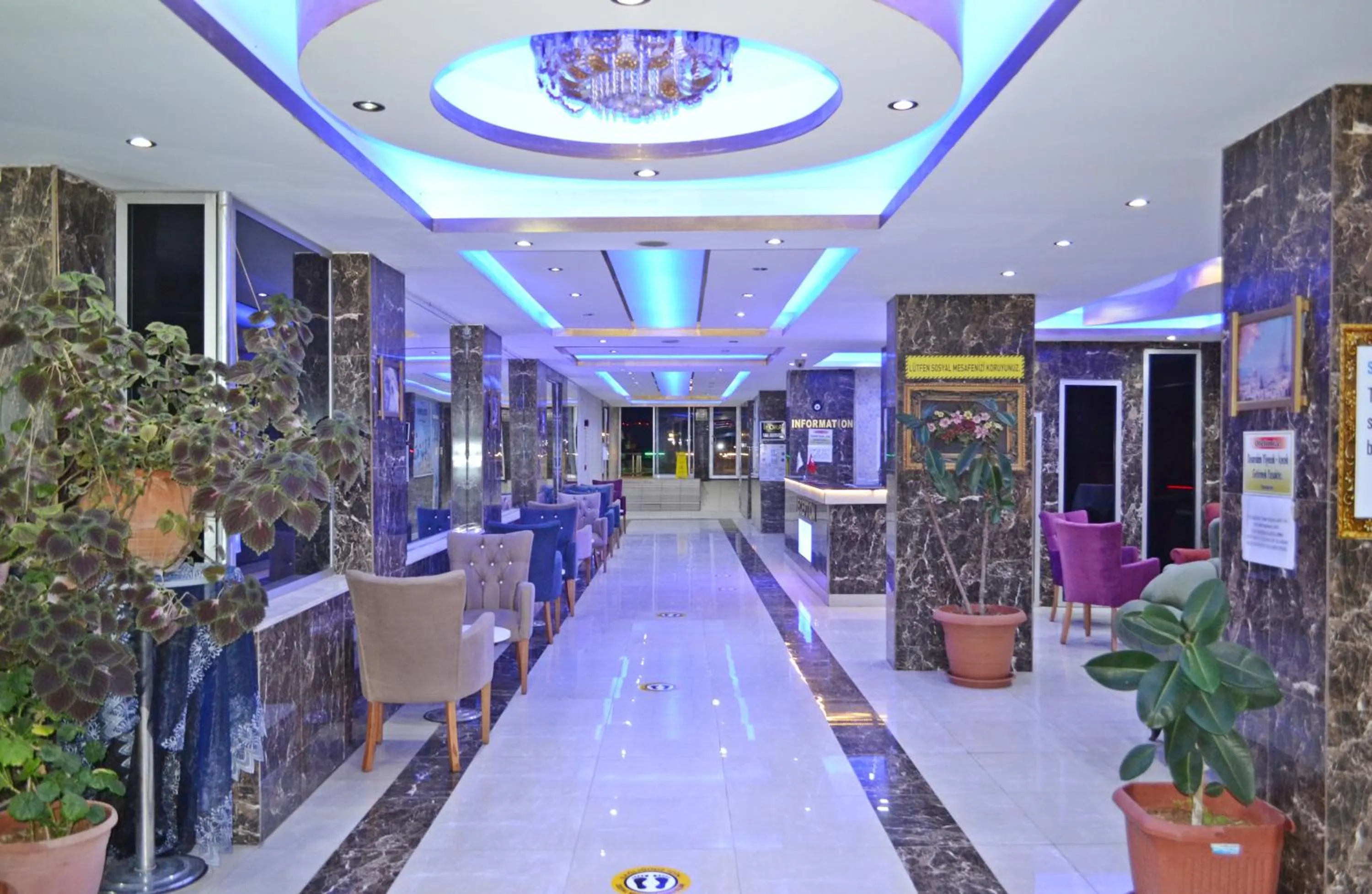 Communal lounge/ TV room in GARDEN ASMİN OTEl&SPA