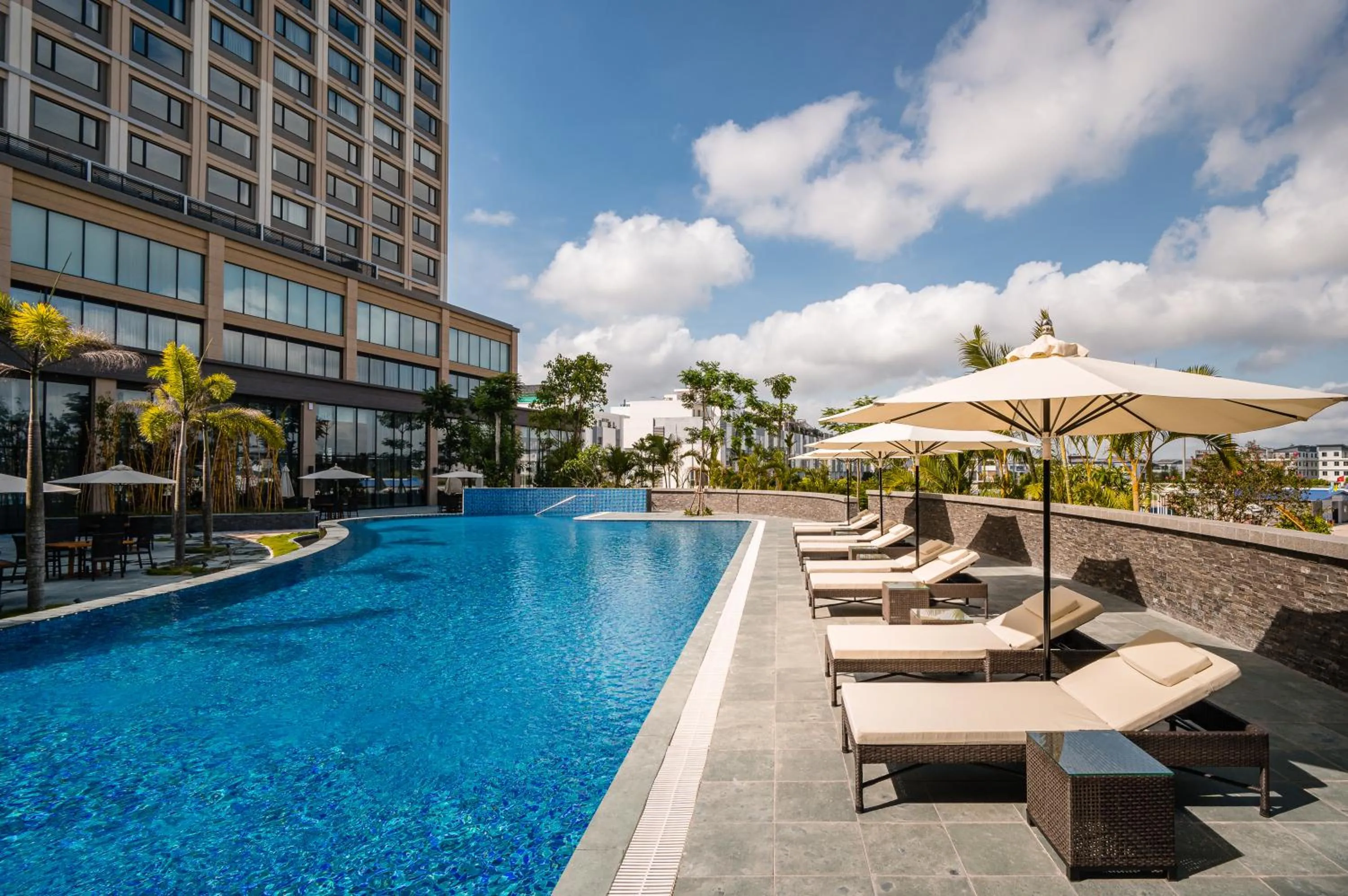 Swimming pool in Hotel Nikko Hai Phong