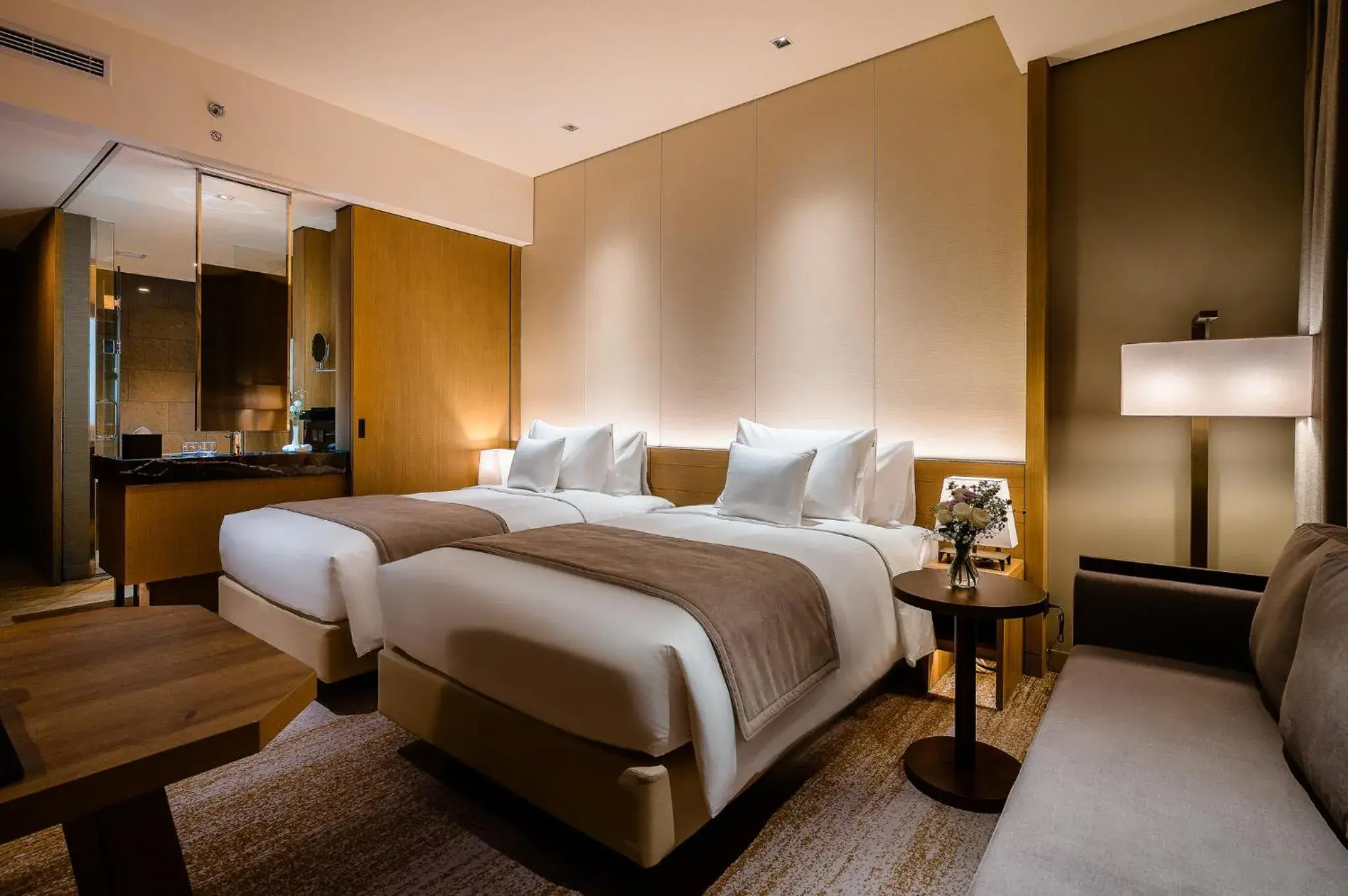 Premier Hollywood Twin Room in Hotel Nikko Hai Phong Premier Hollywood Twin Room in Hotel Nikko Hai Phong