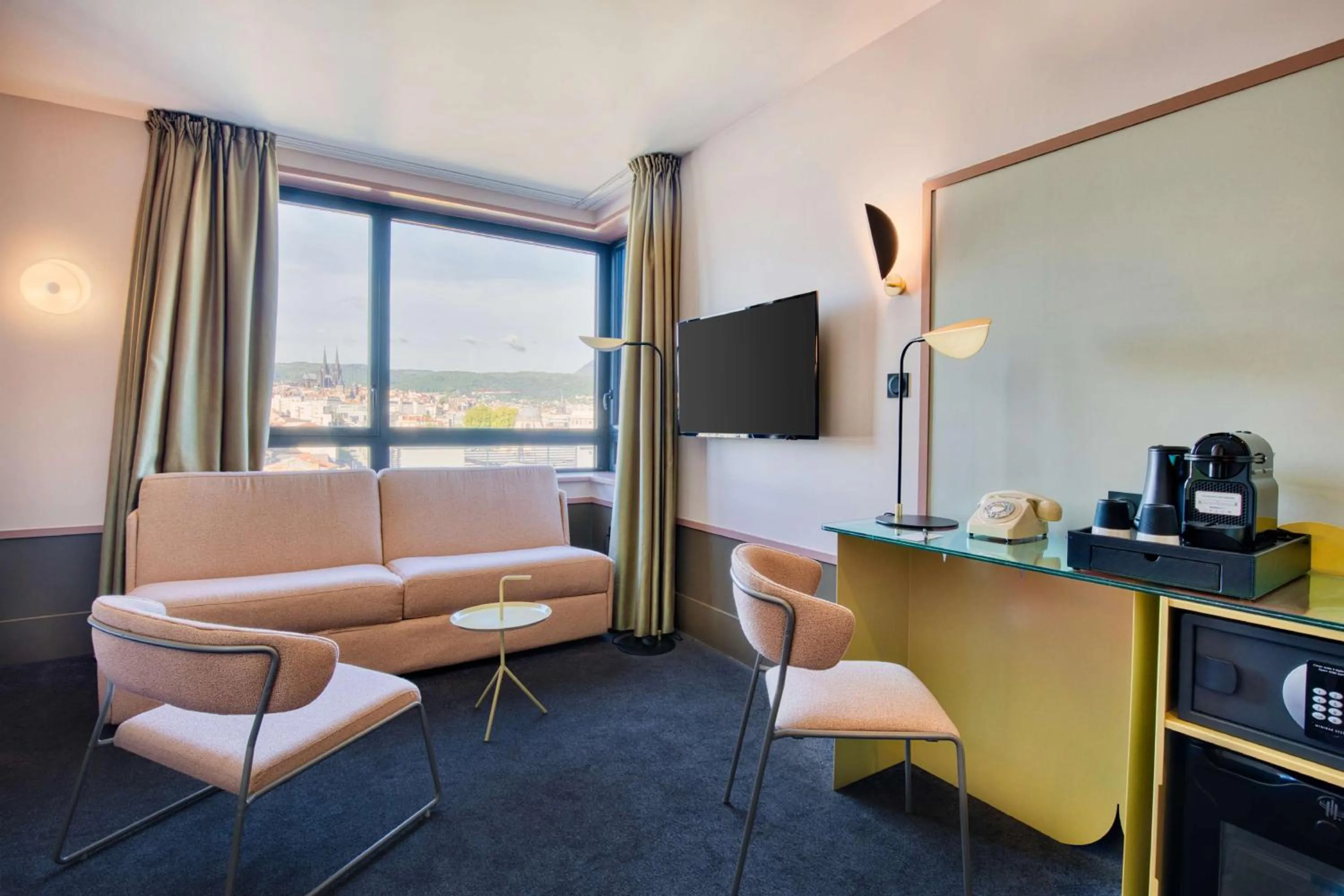 Bedroom in Aiden by Best Western Clermont-Ferrand Hotel & Spa