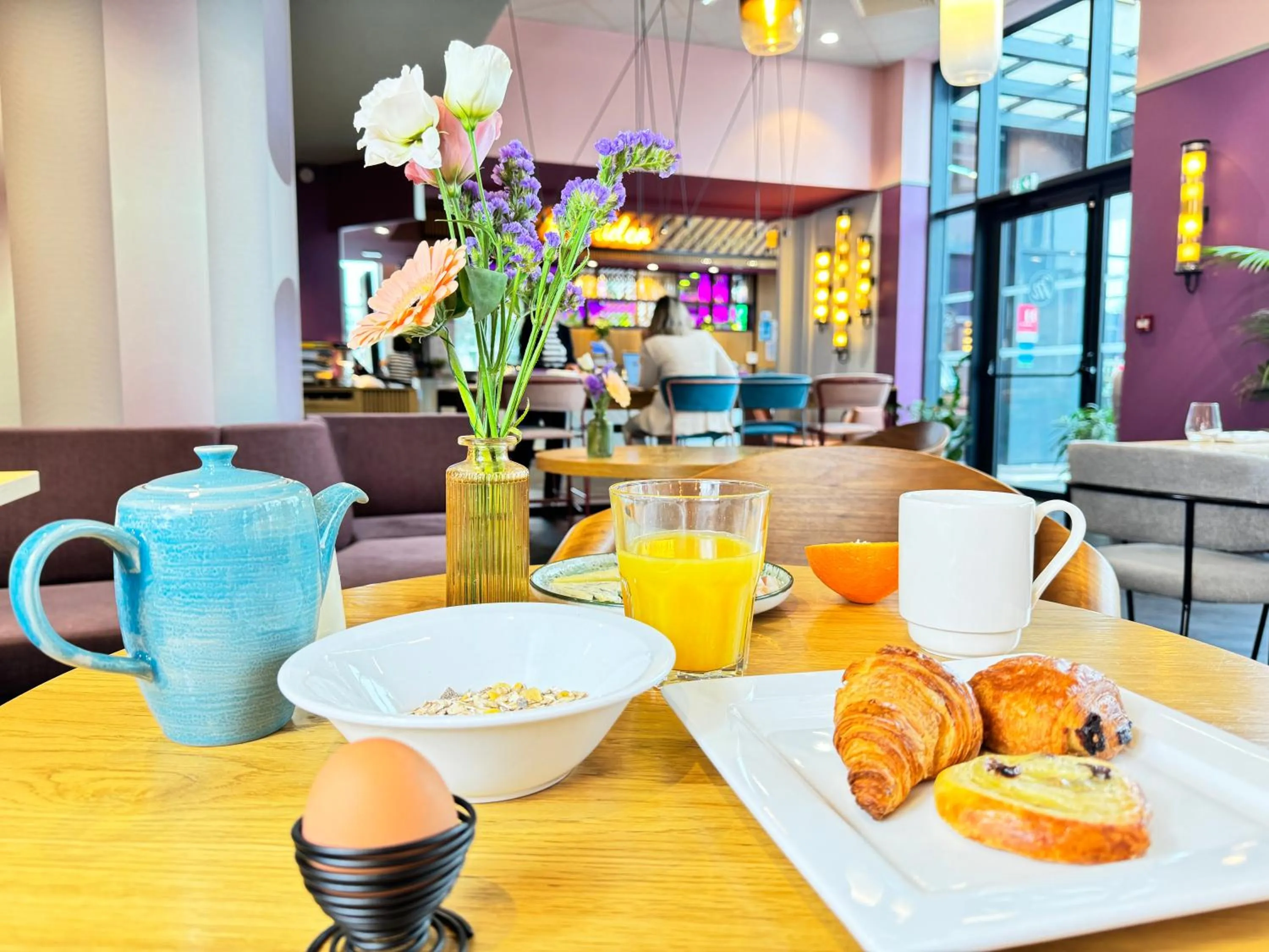 Food and drinks in Aiden by Best Western Clermont-Ferrand Hotel & Spa