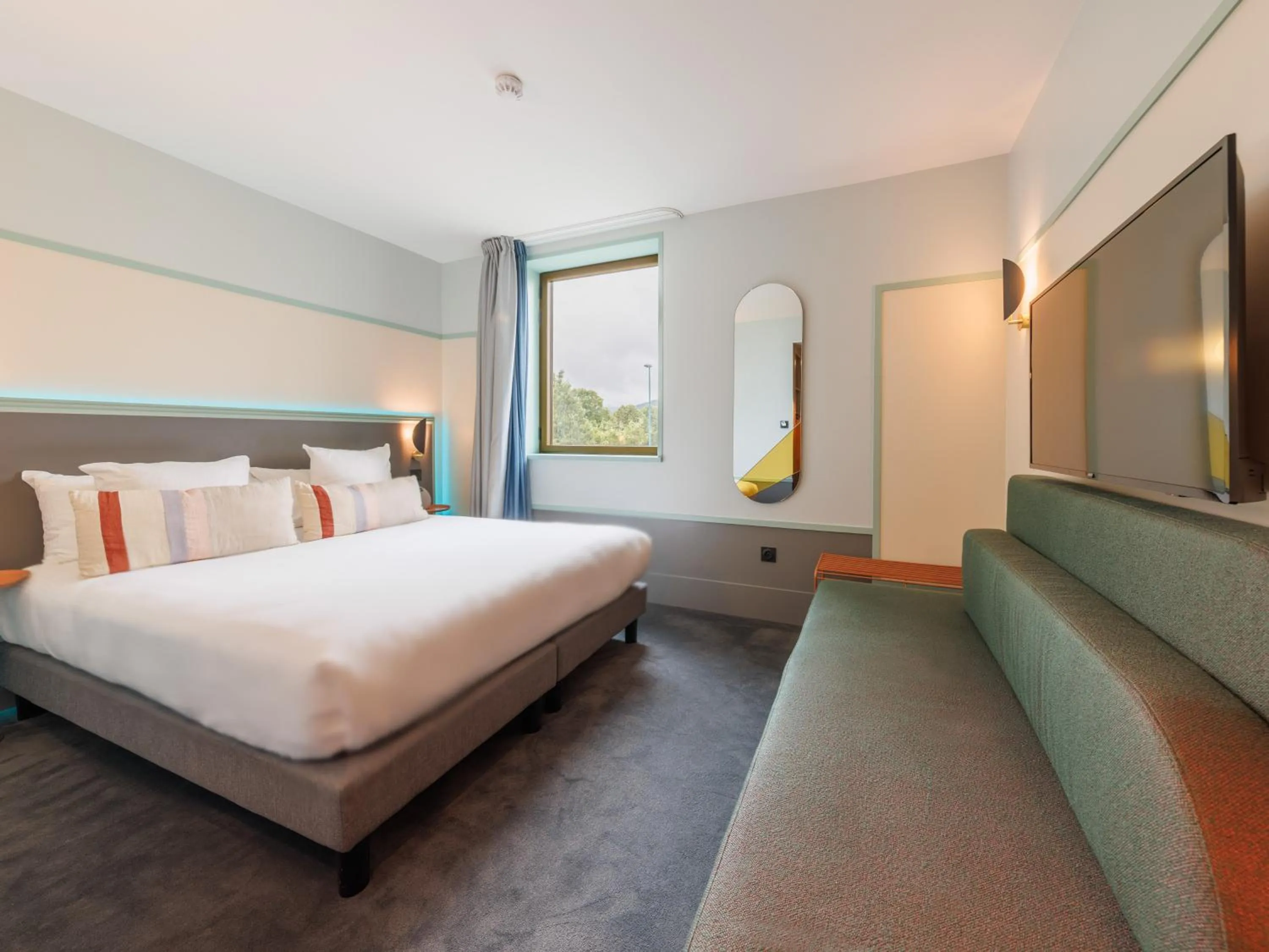 Bed in Aiden by Best Western Clermont-Ferrand Hotel & Spa