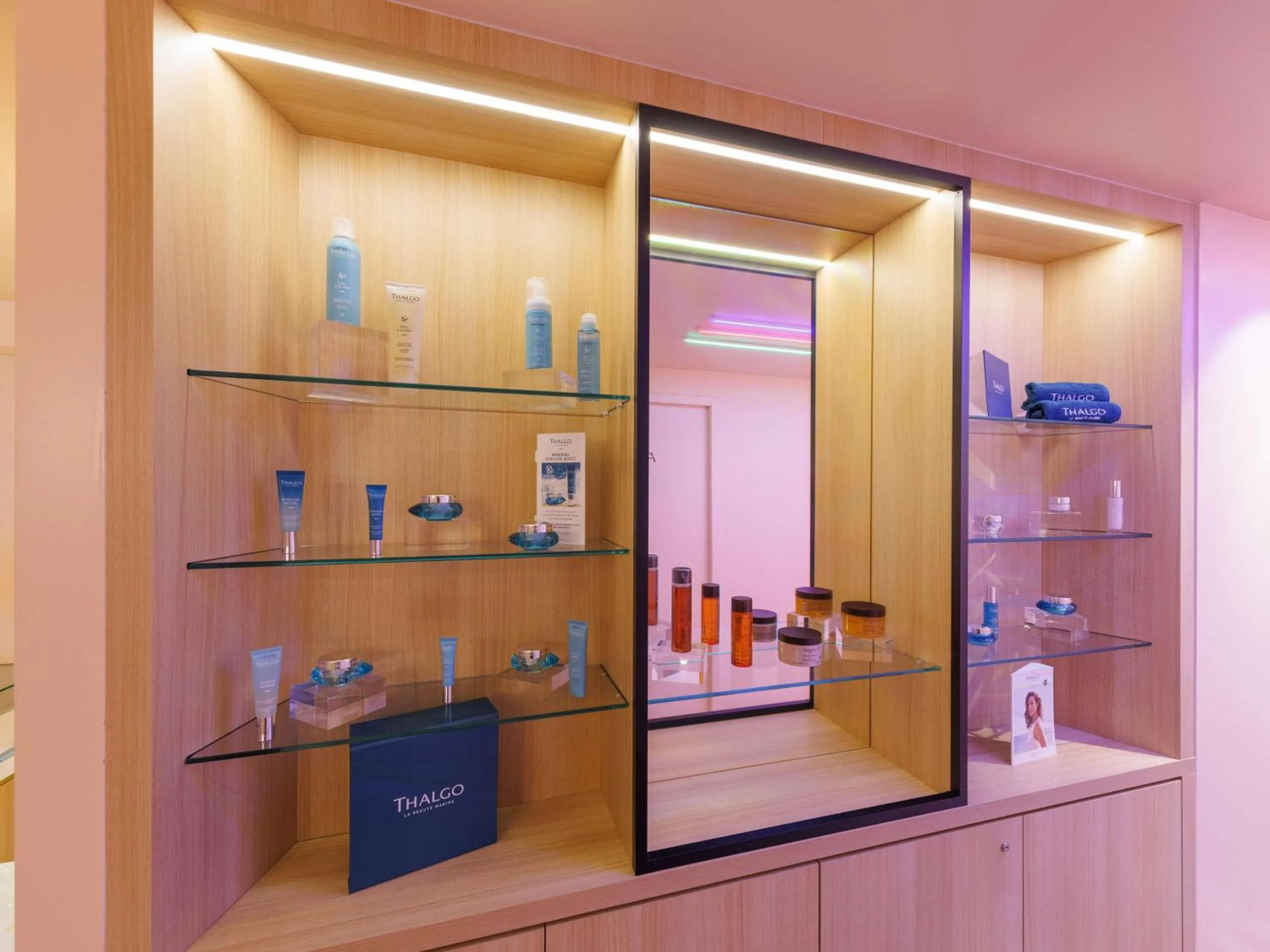 Spa and wellness centre/facilities in Aiden by Best Western Clermont-Ferrand Hotel & Spa