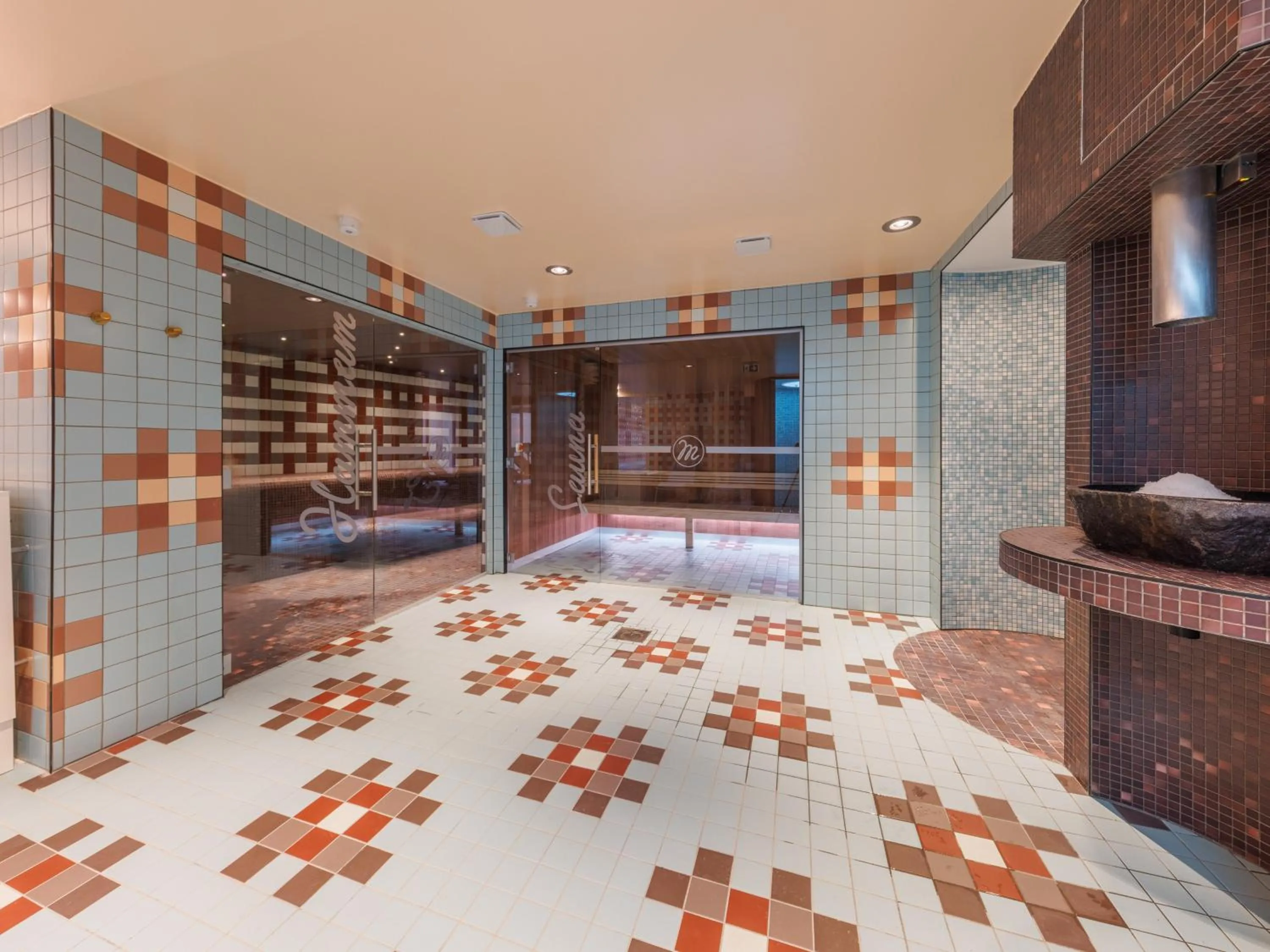 Shower in Aiden by Best Western Clermont-Ferrand Hotel & Spa