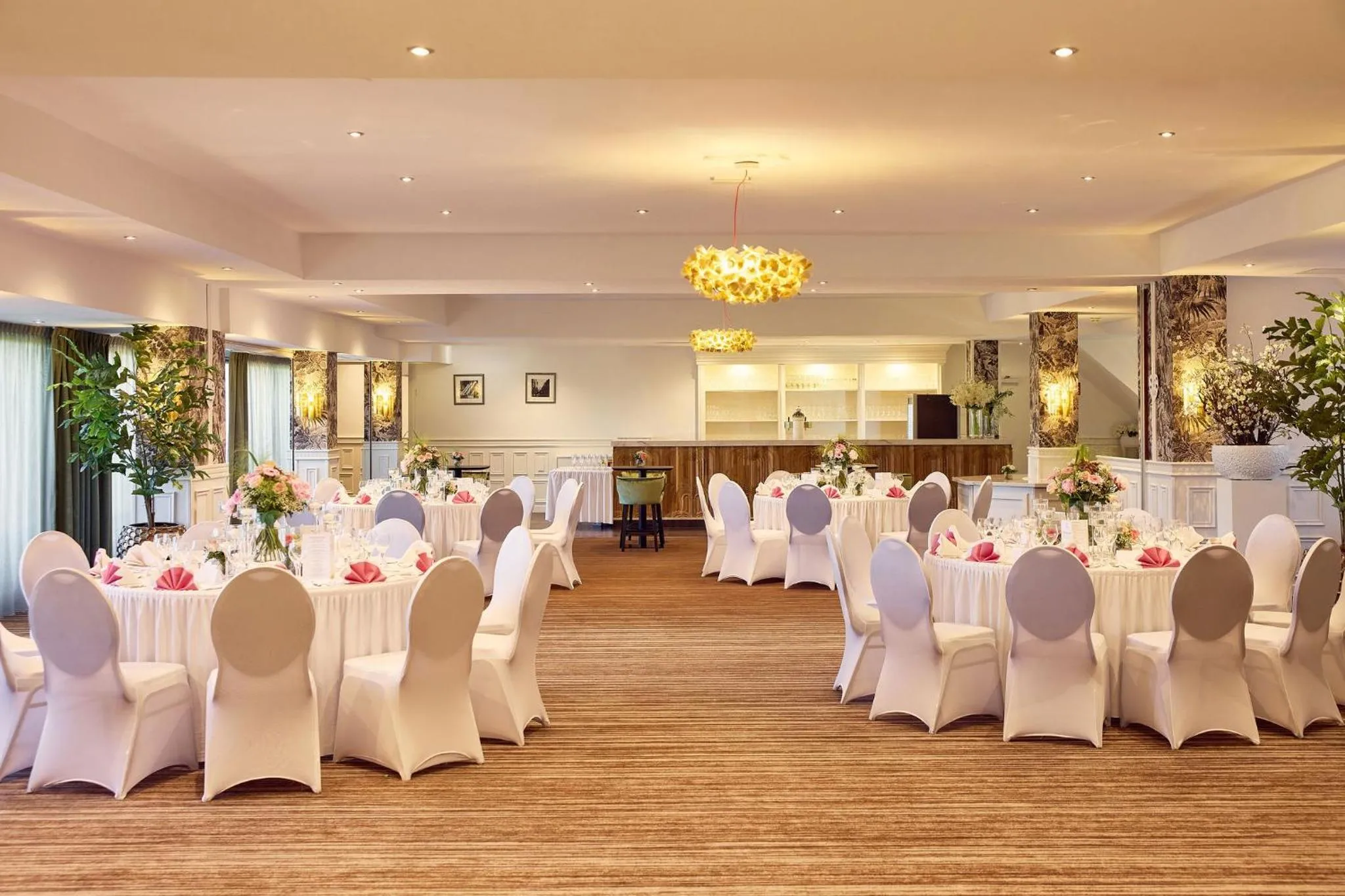 Restaurant/places to eat in Hotel Moers van der Valk