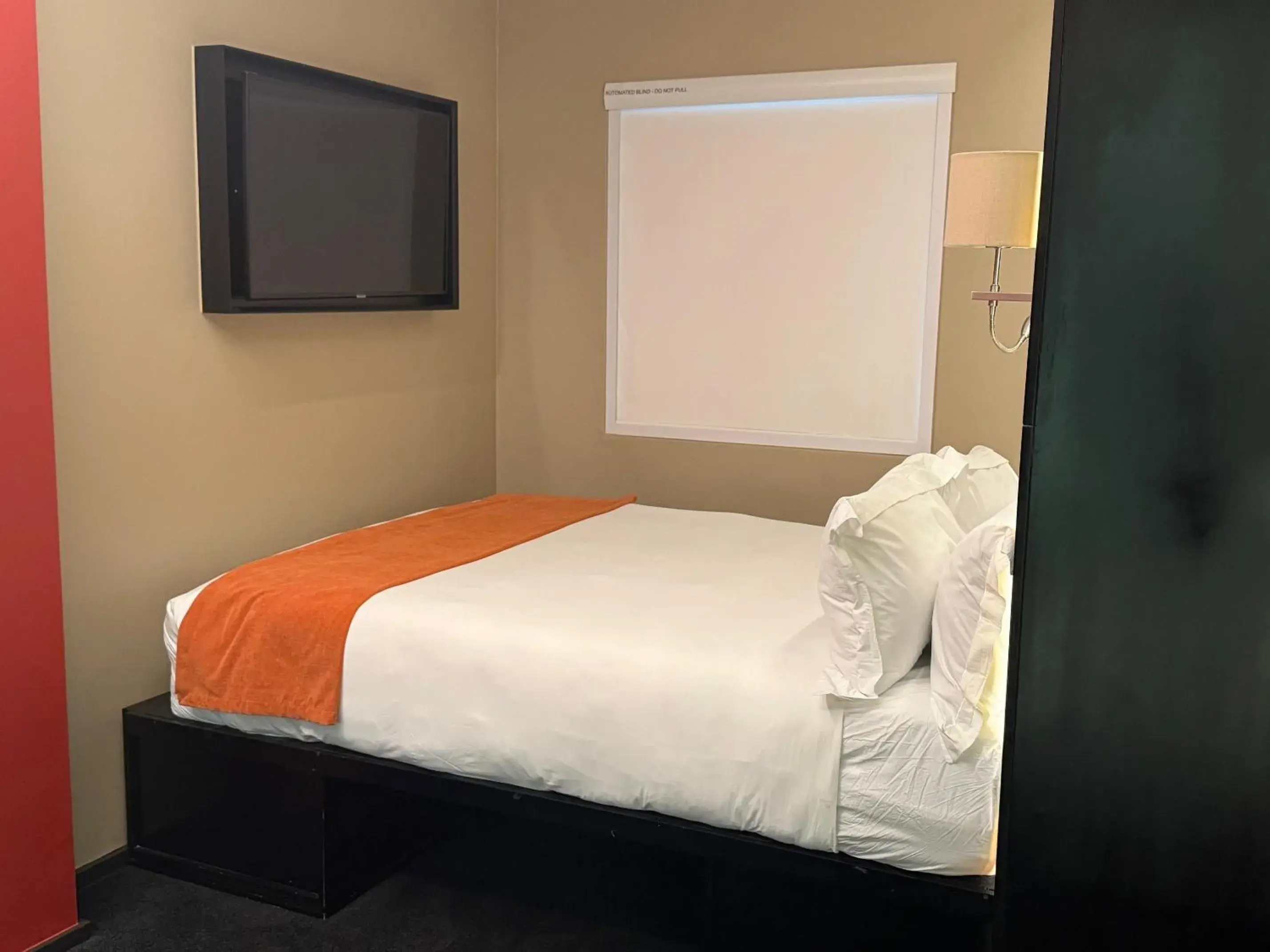 Accessible Room - single occupancy in Hotel Sky Sandton Accessible Room - single occupancy in Hotel Sky Sandton