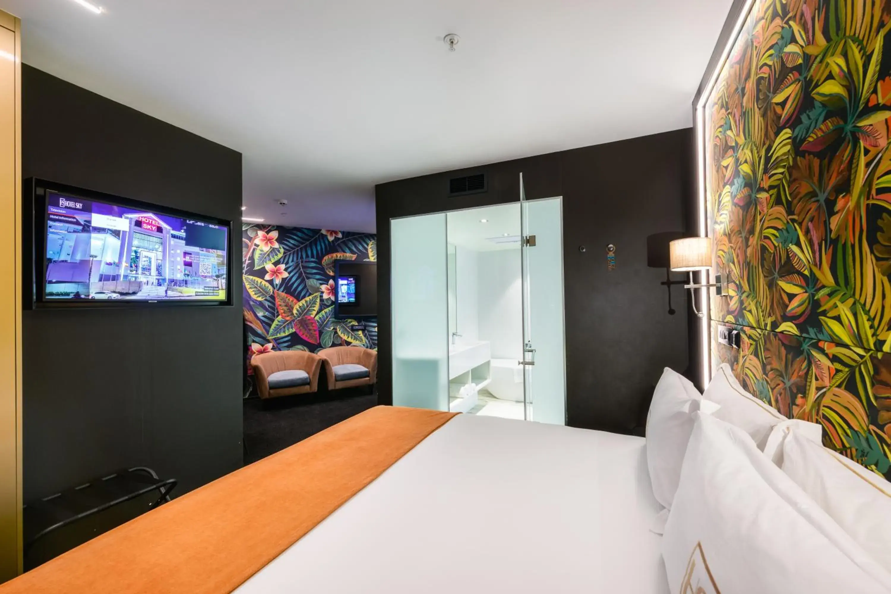 Executive King Room - single occupancy in Hotel Sky Sandton Executive King Room - single occupancy in Hotel Sky Sandton