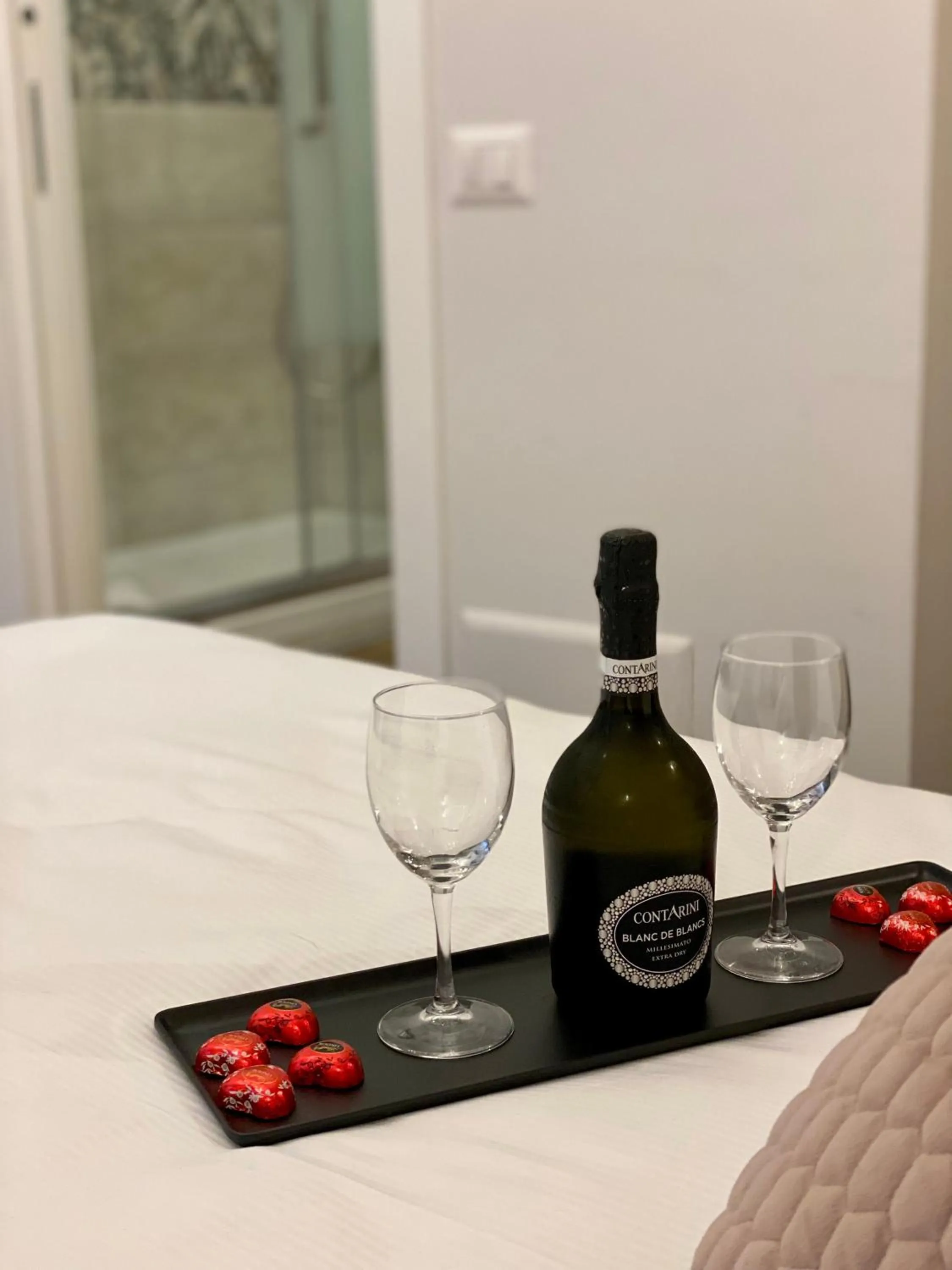 Drinks in The Venue Sistina