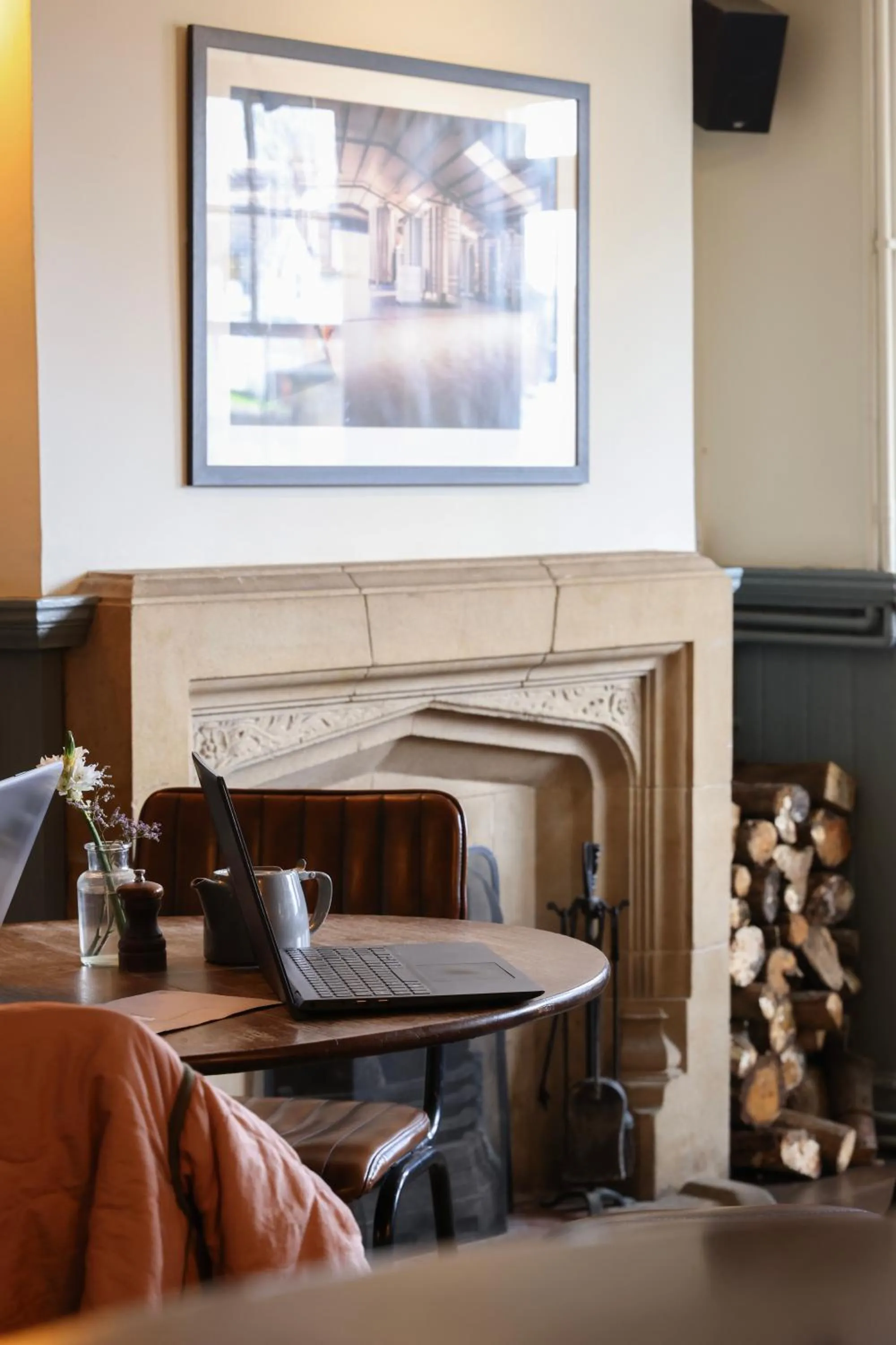Restaurant/places to eat in The Swan at Forest Row
