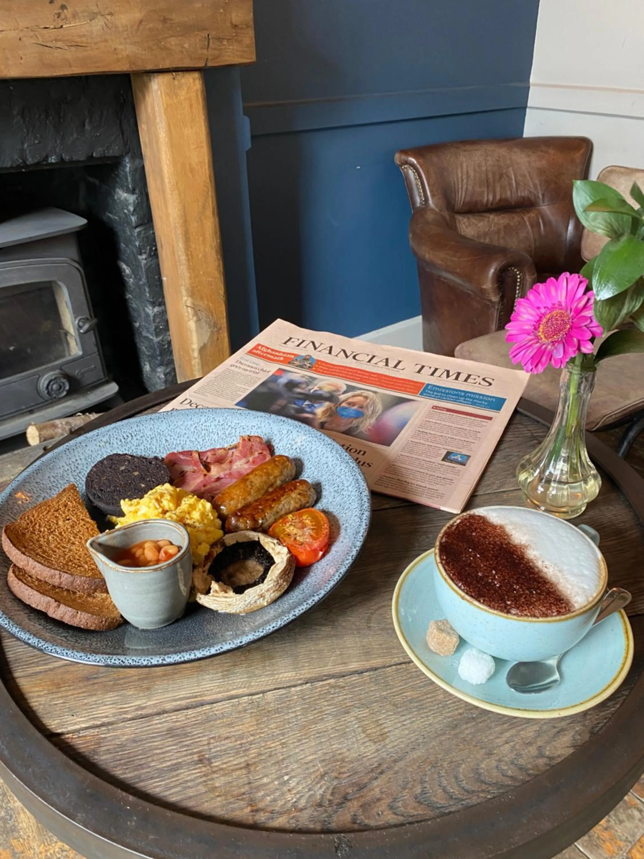Breakfast in The Swan at Forest Row